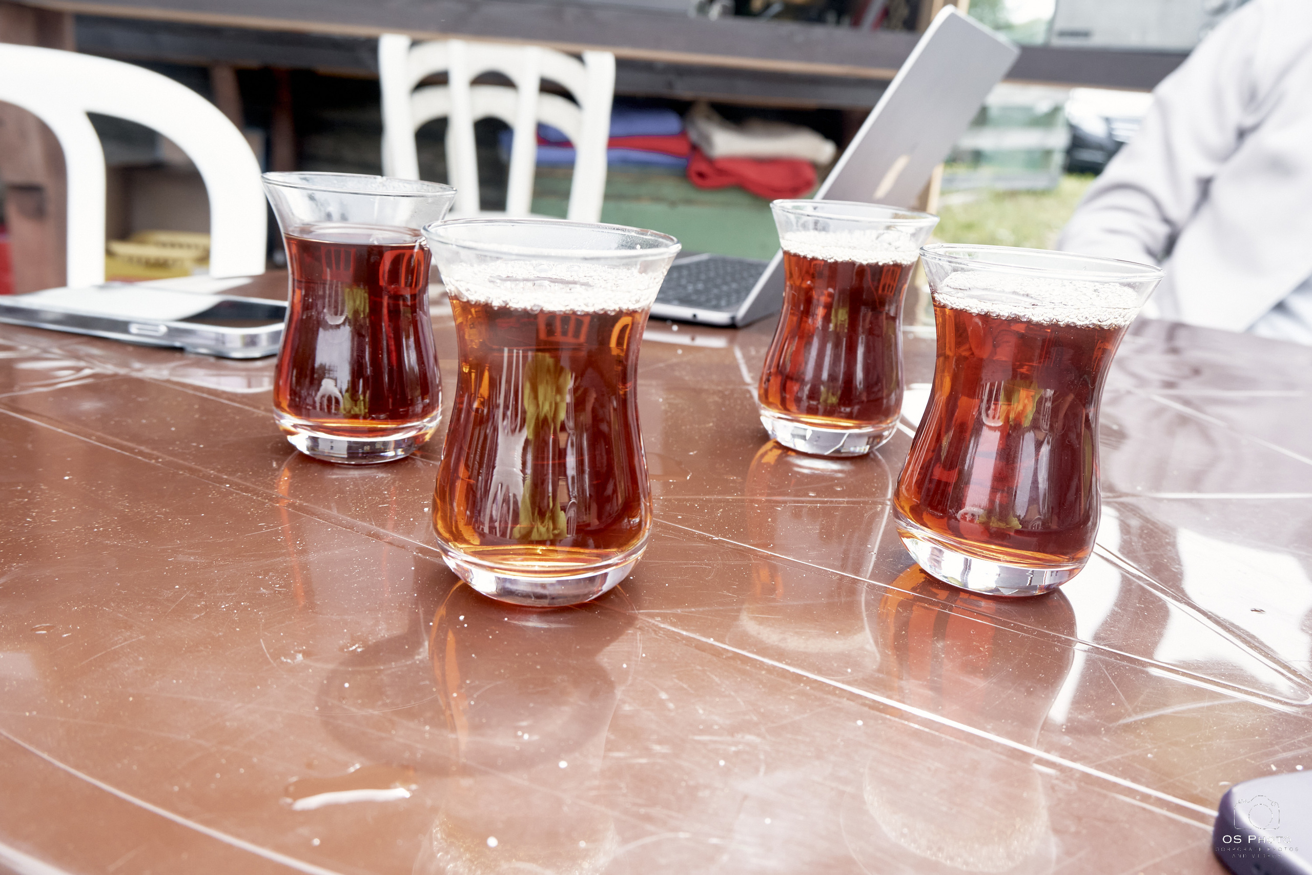 Сарай бар. Фотографъ Сергѣевъ. Поймать мгновеніе