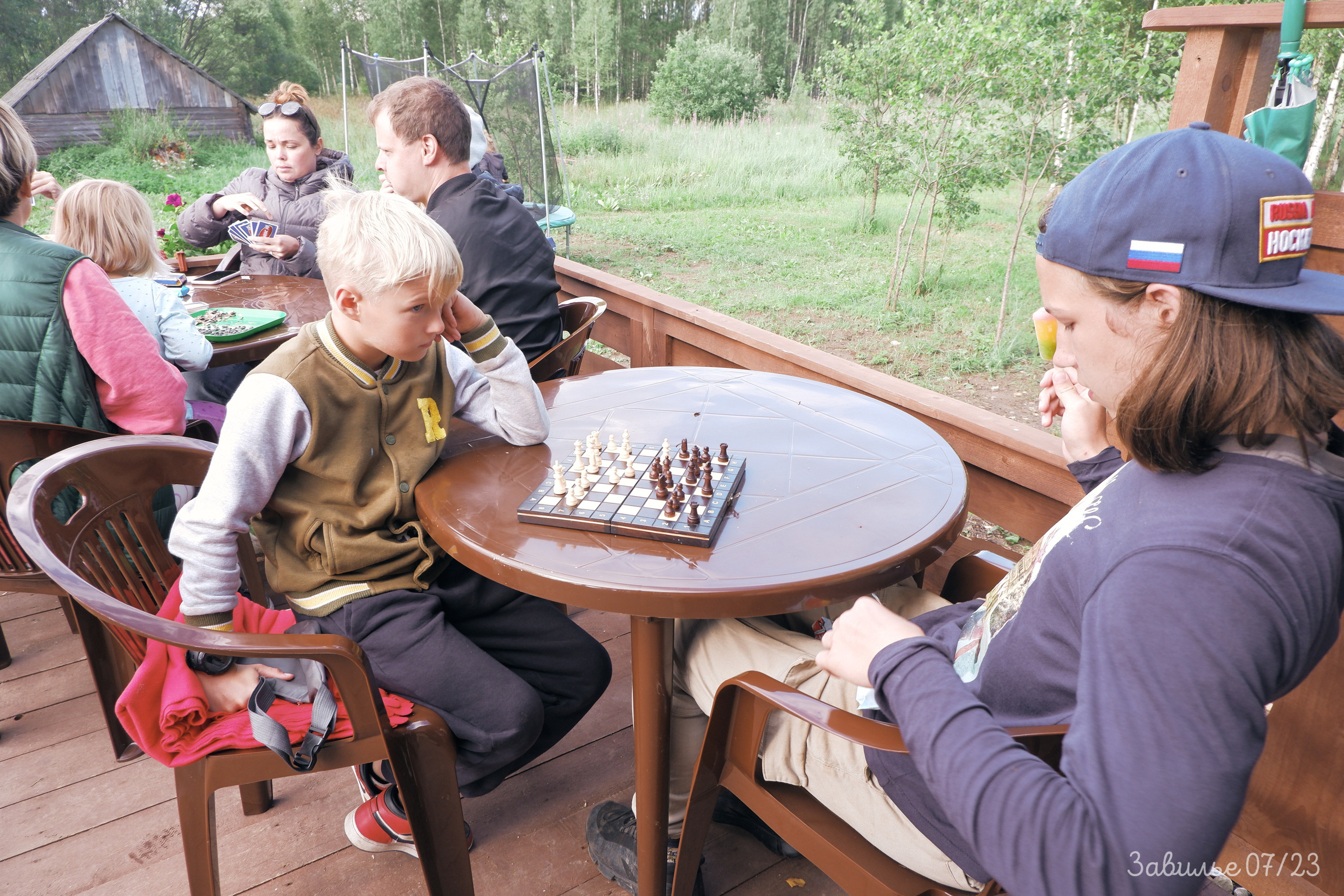 Сарай бар. Фотографъ Сергѣевъ. Поймать мгновеніе