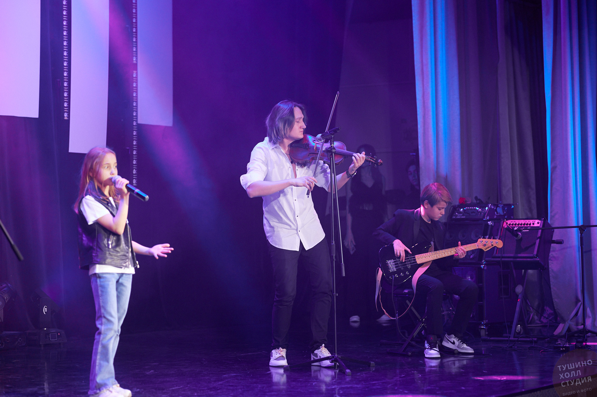 Laslo Dolinski Studio. Концерт в «Тушино Холл». Фотографъ Сергѣевъ. Поймать мгновеніе