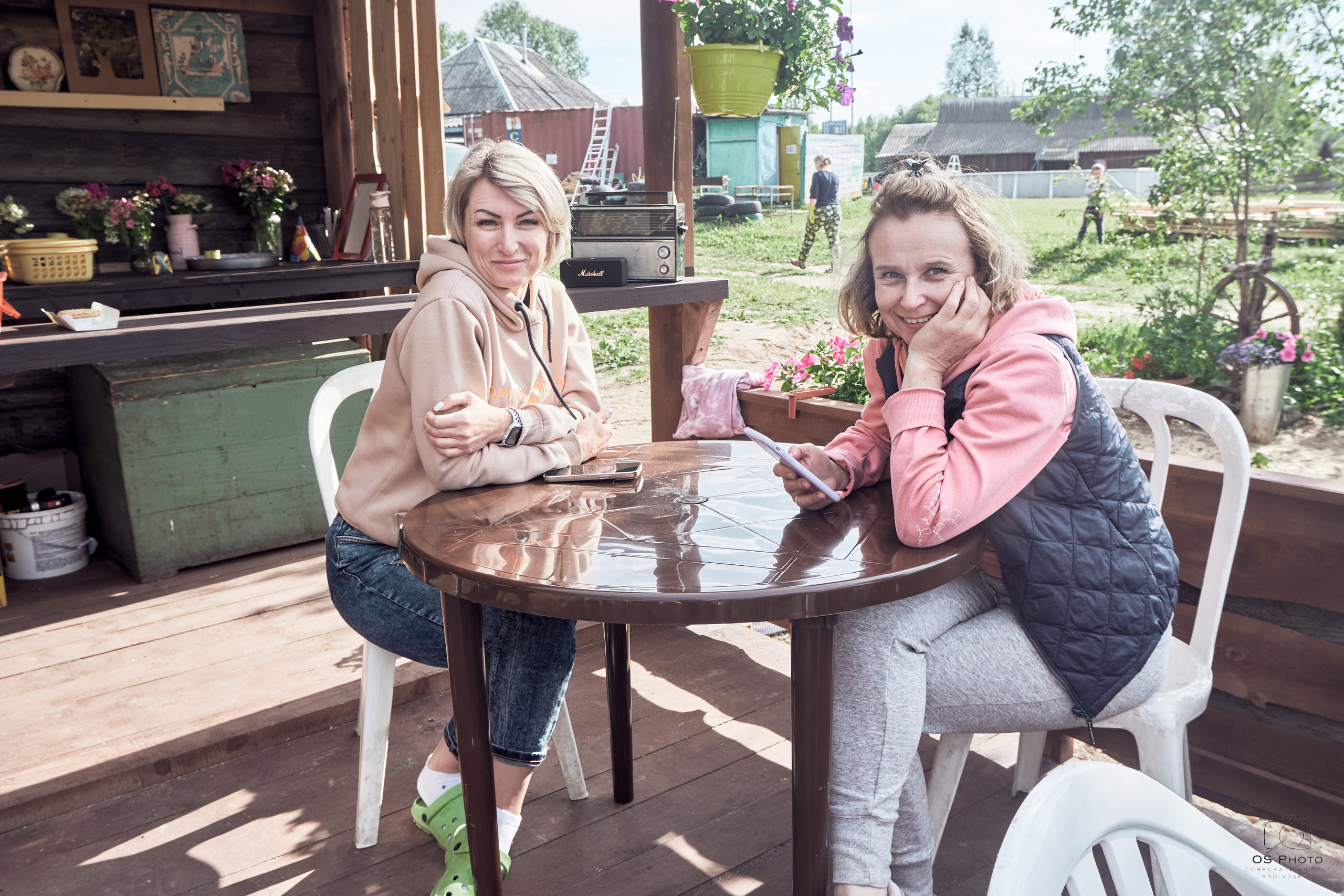 Сарай бар. Фотографъ Сергѣевъ. Поймать мгновеніе