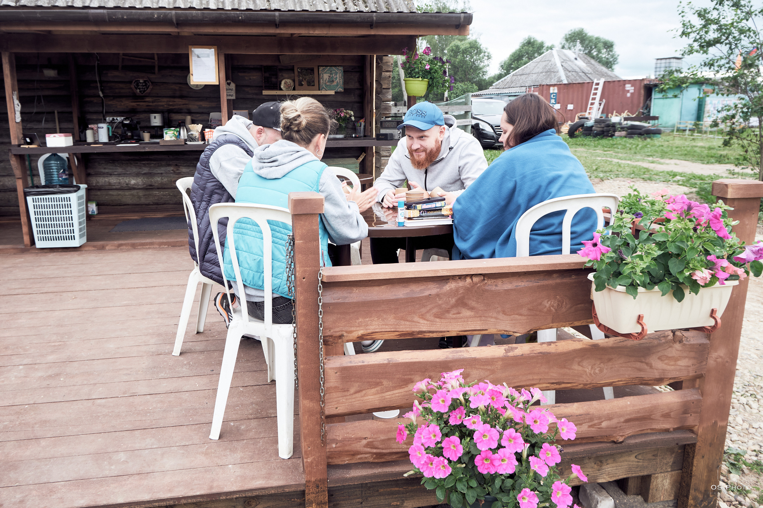 Сарай бар. Фотографъ Сергѣевъ. Поймать мгновеніе