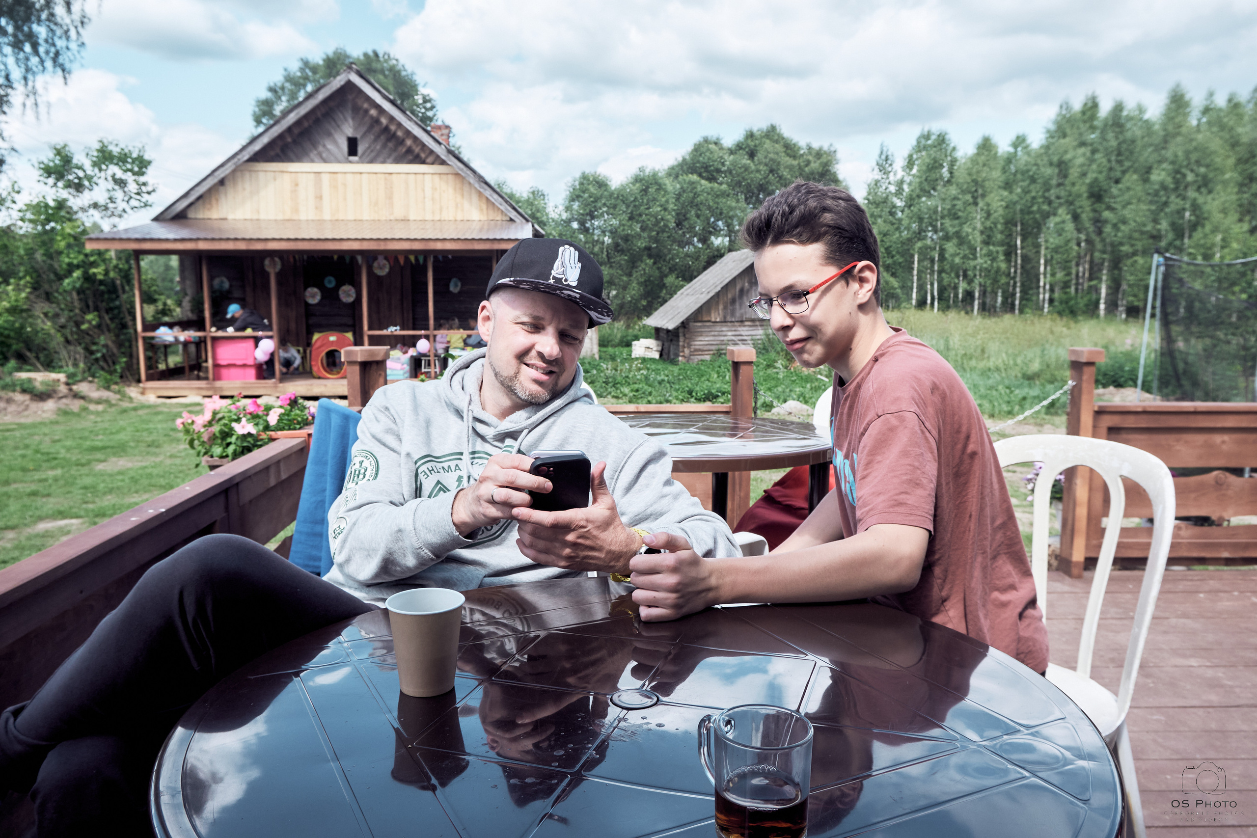 Сарай бар. Фотографъ Сергѣевъ. Поймать мгновеніе