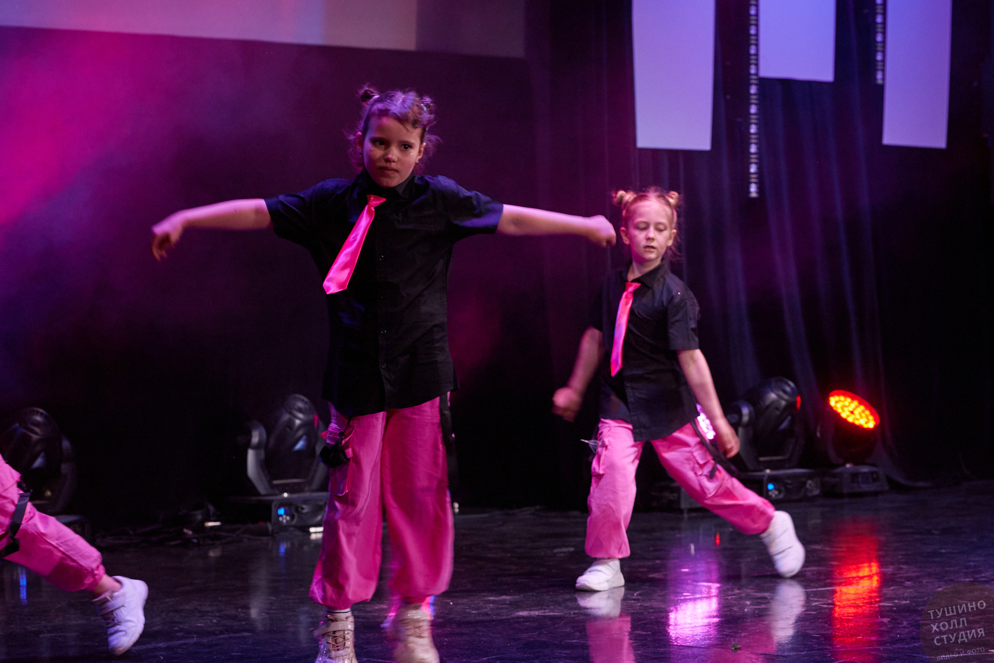 Laslo Dolinski Studio. Концерт в «Тушино Холл». Фотографъ Сергѣевъ. Поймать мгновеніе