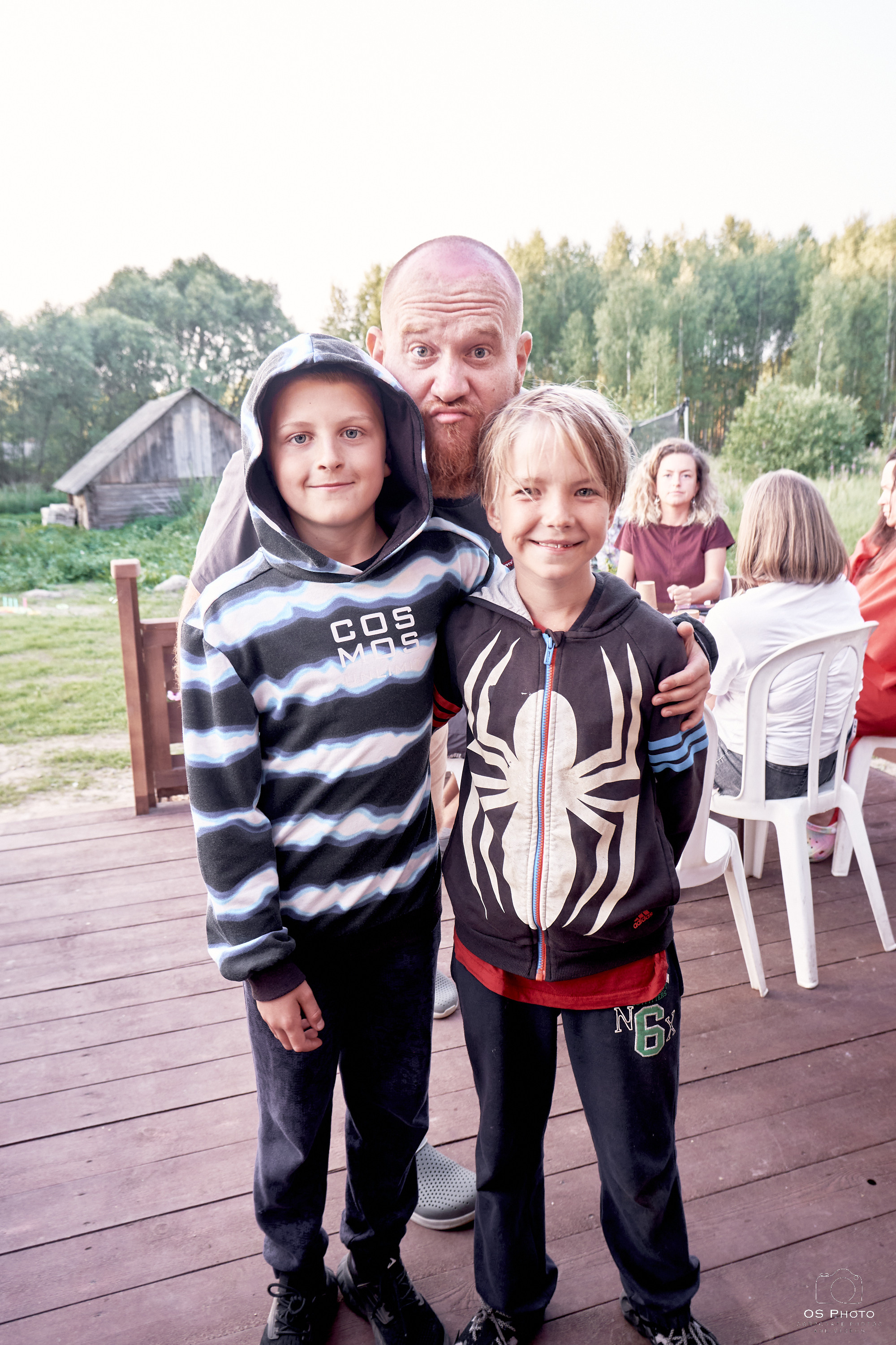 Сарай бар. Фотографъ Сергѣевъ. Поймать мгновеніе