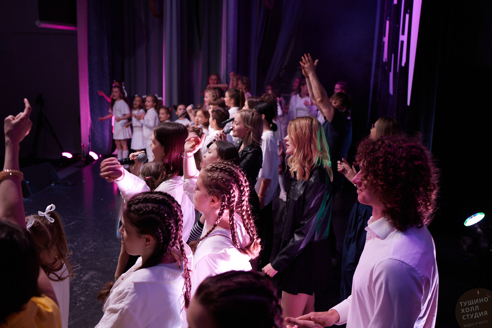 Laslo Dolinski Studio. Концерт в «Тушино Холл». Фотографъ Сергѣевъ. Поймать мгновеніе