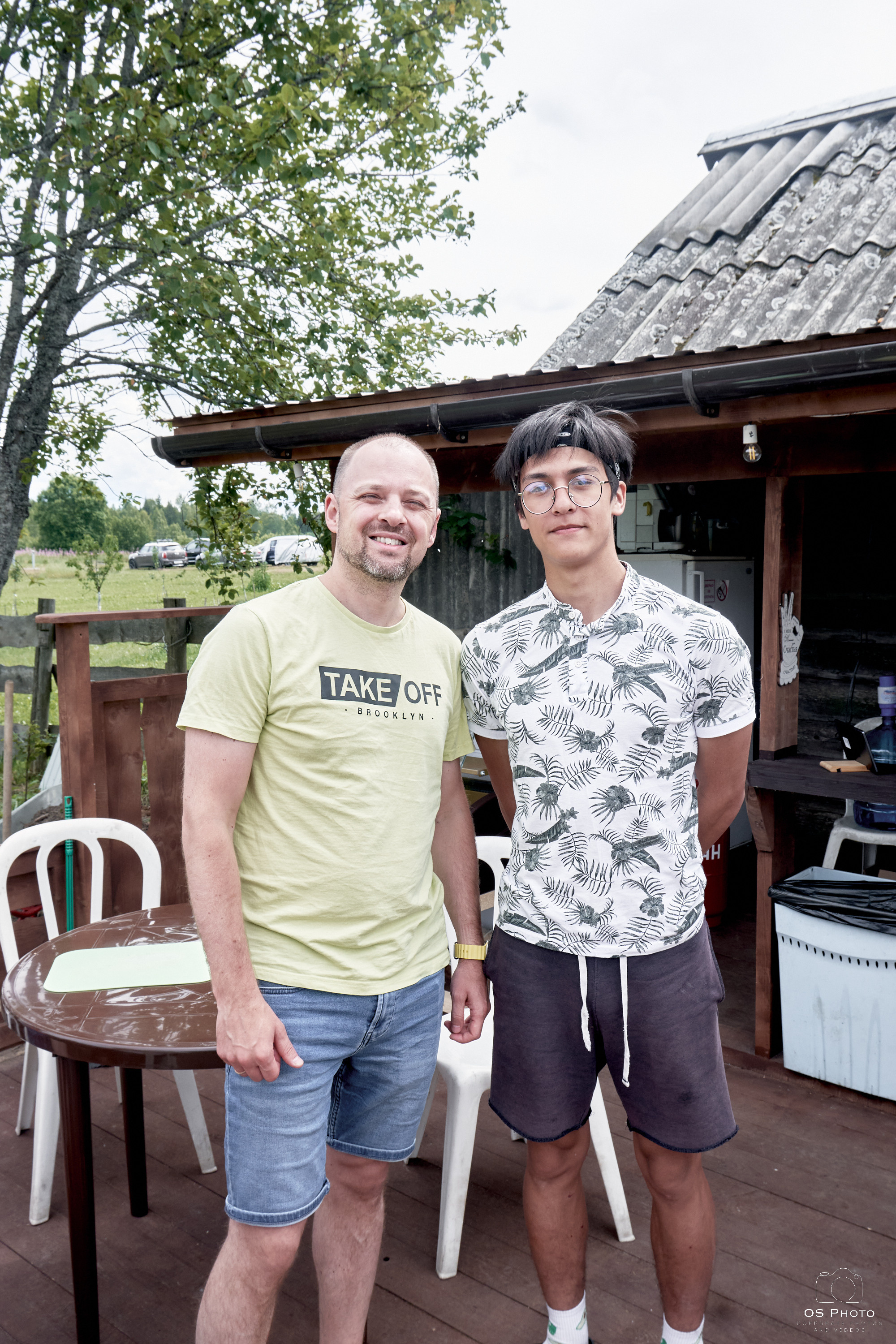 Сарай бар. Фотографъ Сергѣевъ. Поймать мгновеніе