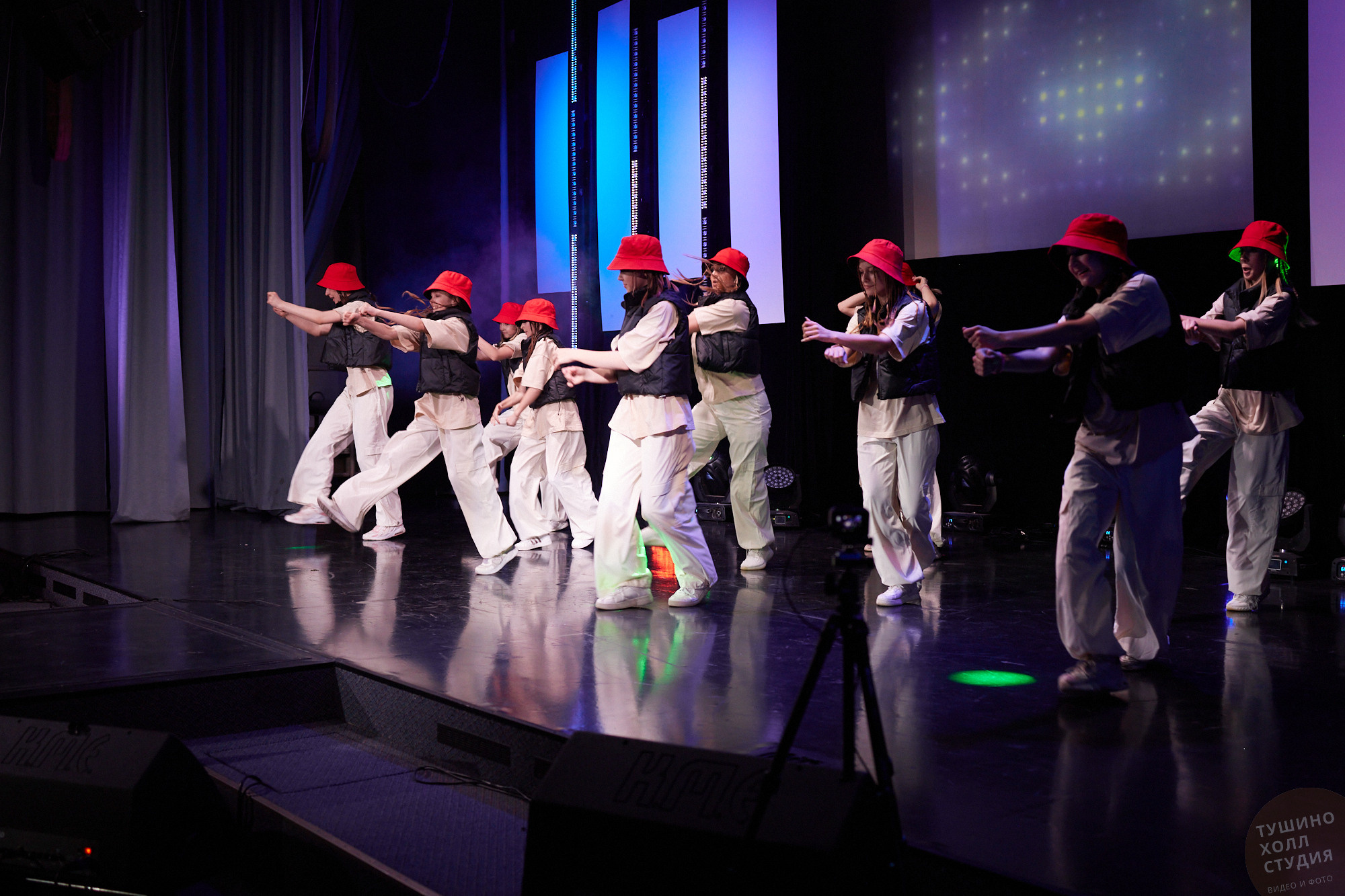 Laslo Dolinski Studio. Концерт в «Тушино Холл». Фотографъ Сергѣевъ. Поймать мгновеніе