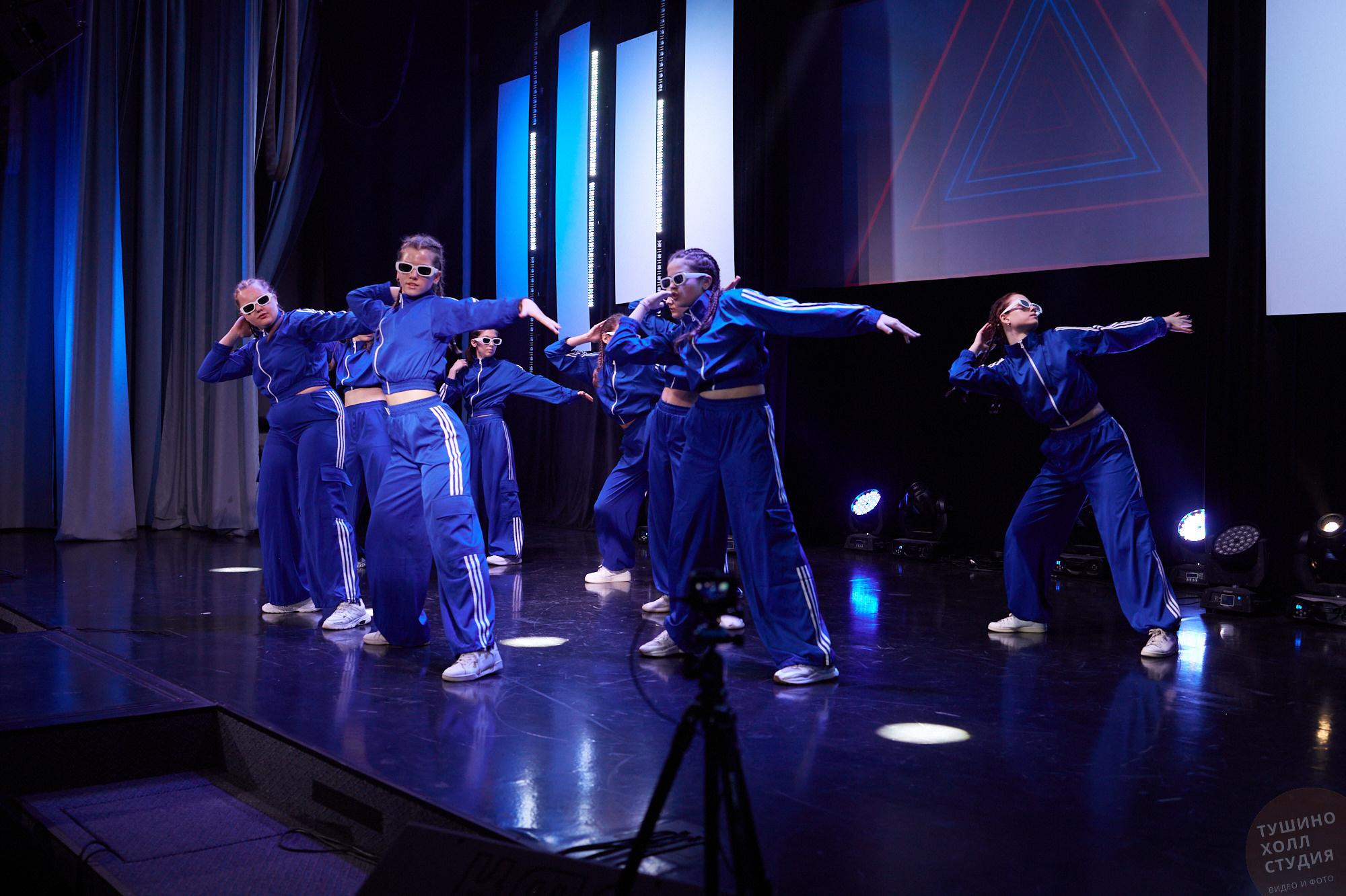 Laslo Dolinski Studio. Концерт в «Тушино Холл». Фотографъ Сергѣевъ. Поймать мгновеніе