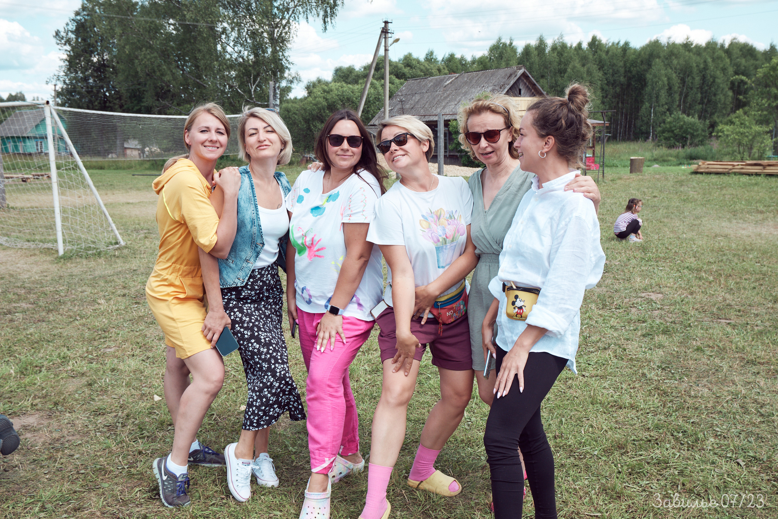 Сарай бар. Фотографъ Сергѣевъ. Поймать мгновеніе