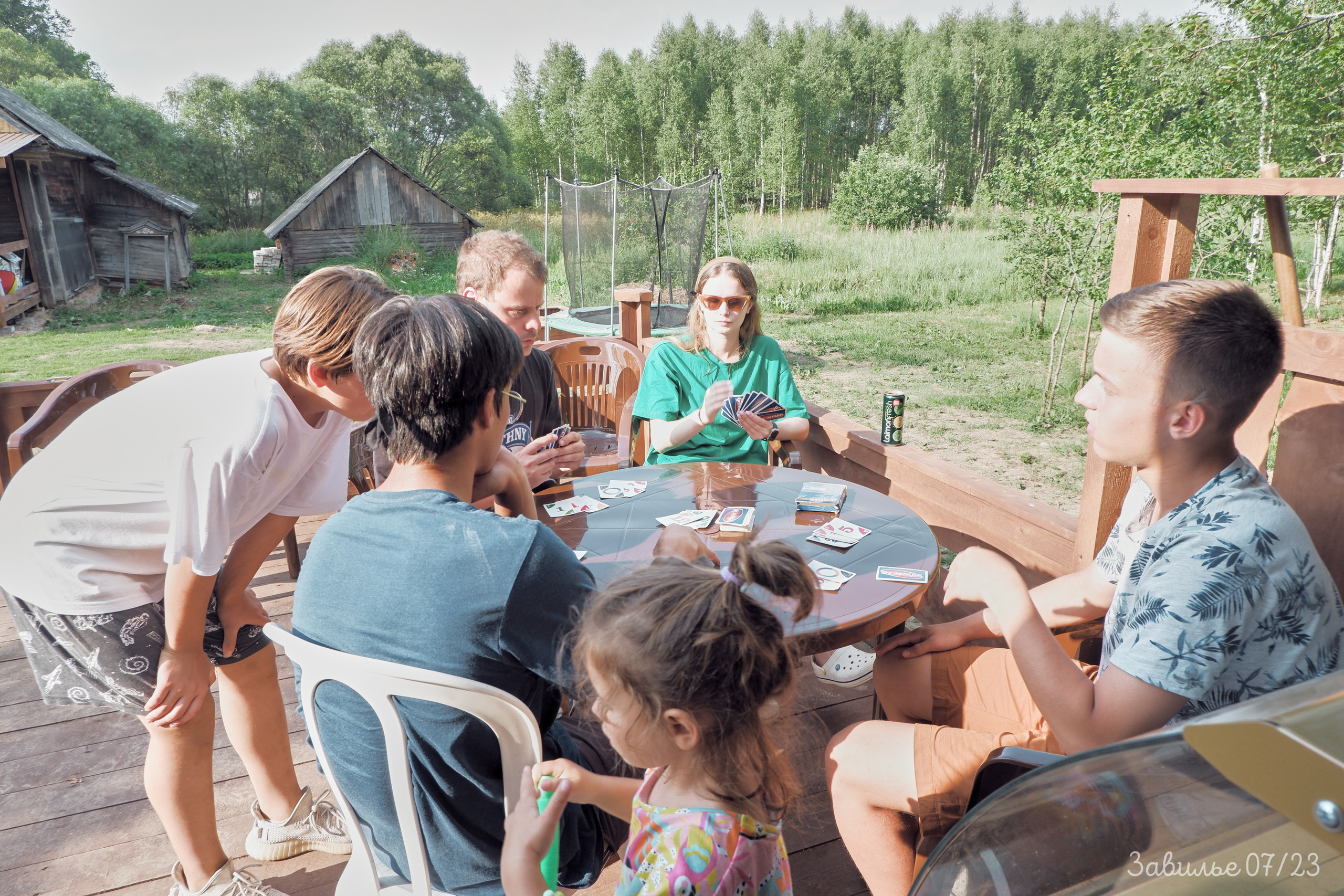 Сарай бар. Фотографъ Сергѣевъ. Поймать мгновеніе