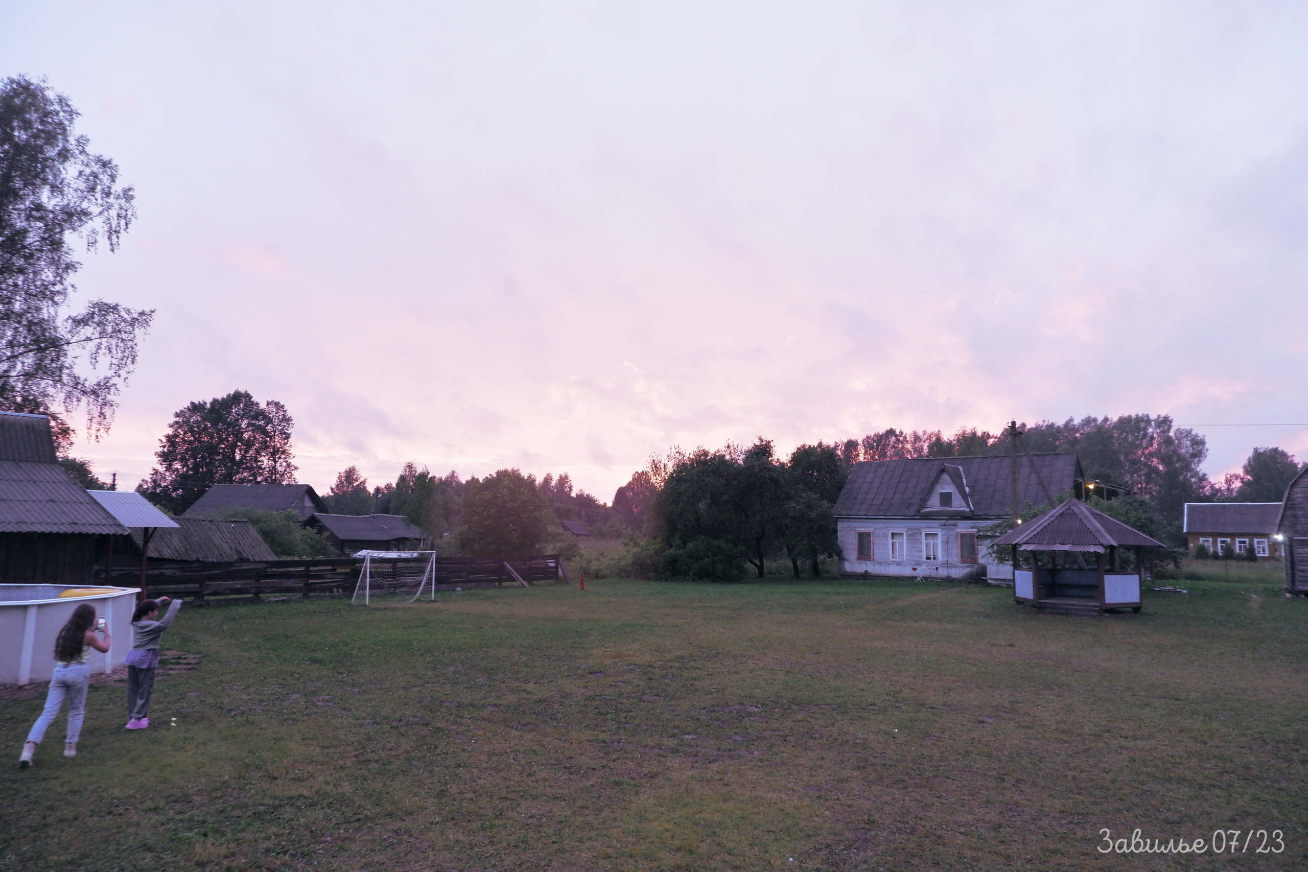 Сарай бар. Фотографъ Сергѣевъ. Поймать мгновеніе