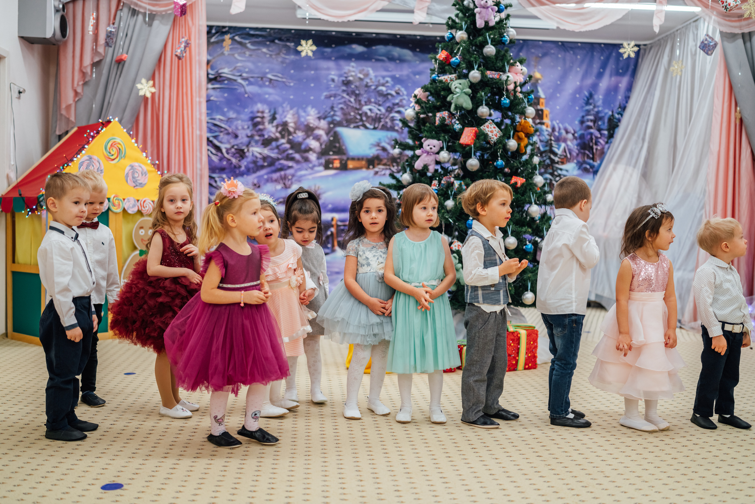 Первые утренники Мими. Профессиональный детский и семейный фотограф в Москве Диля Грошева