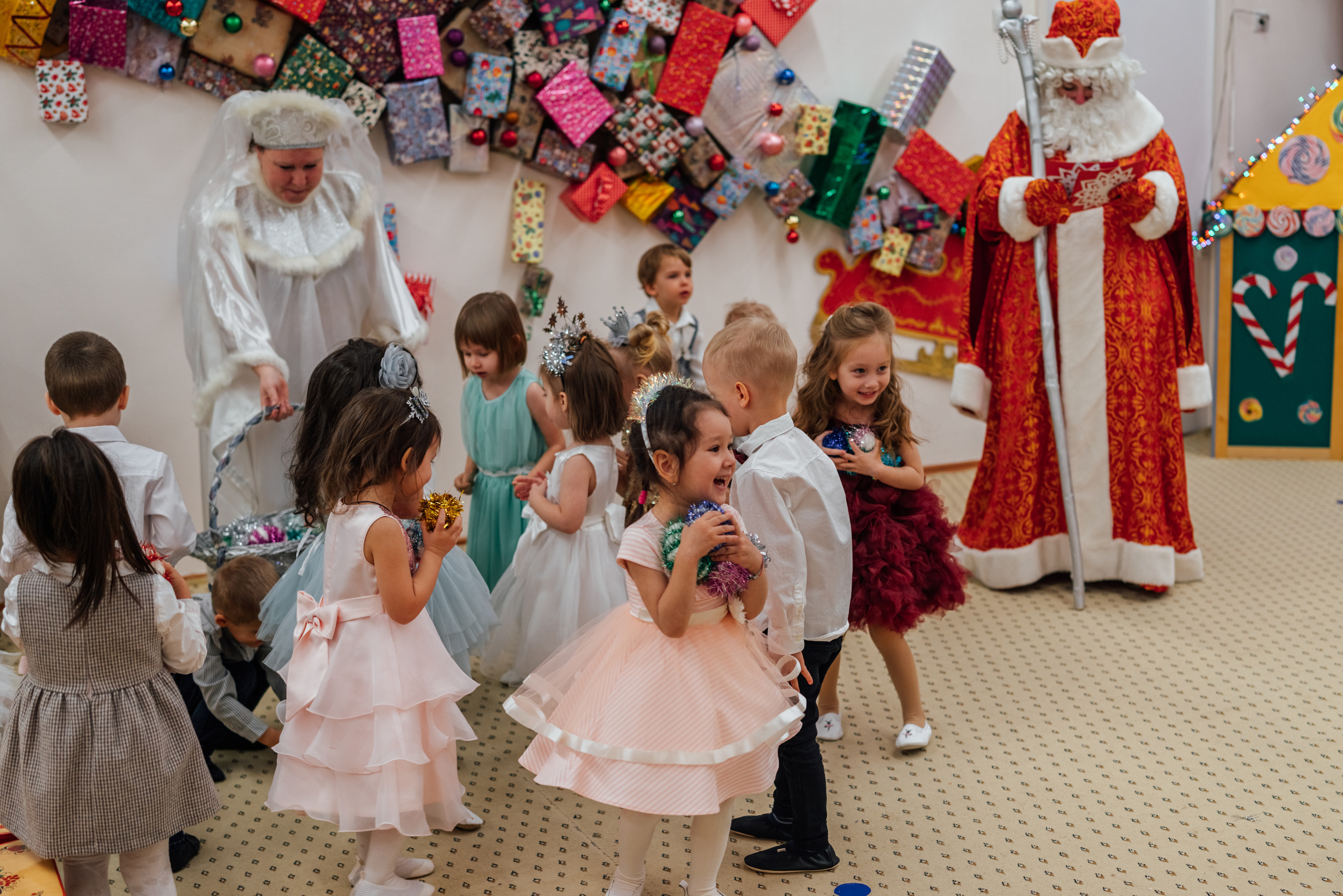 Первые утренники Мими. Профессиональный детский и семейный фотограф в Москве Диля Грошева