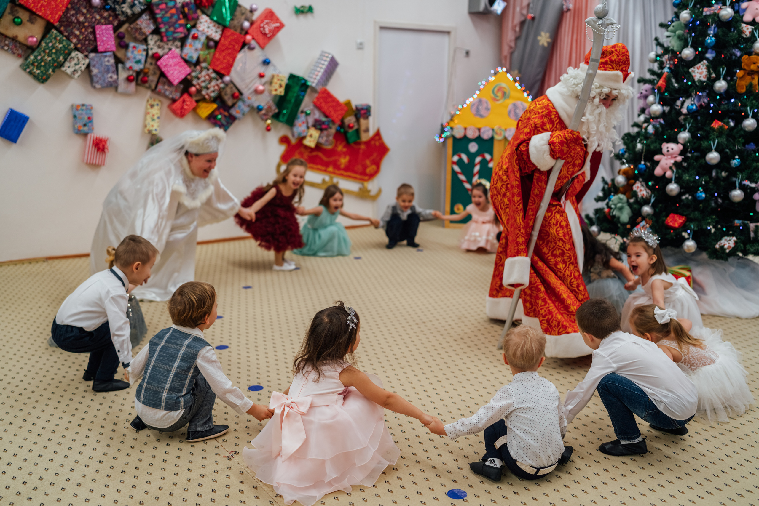 Первые утренники Мими. Профессиональный детский и семейный фотограф в Москве Диля Грошева