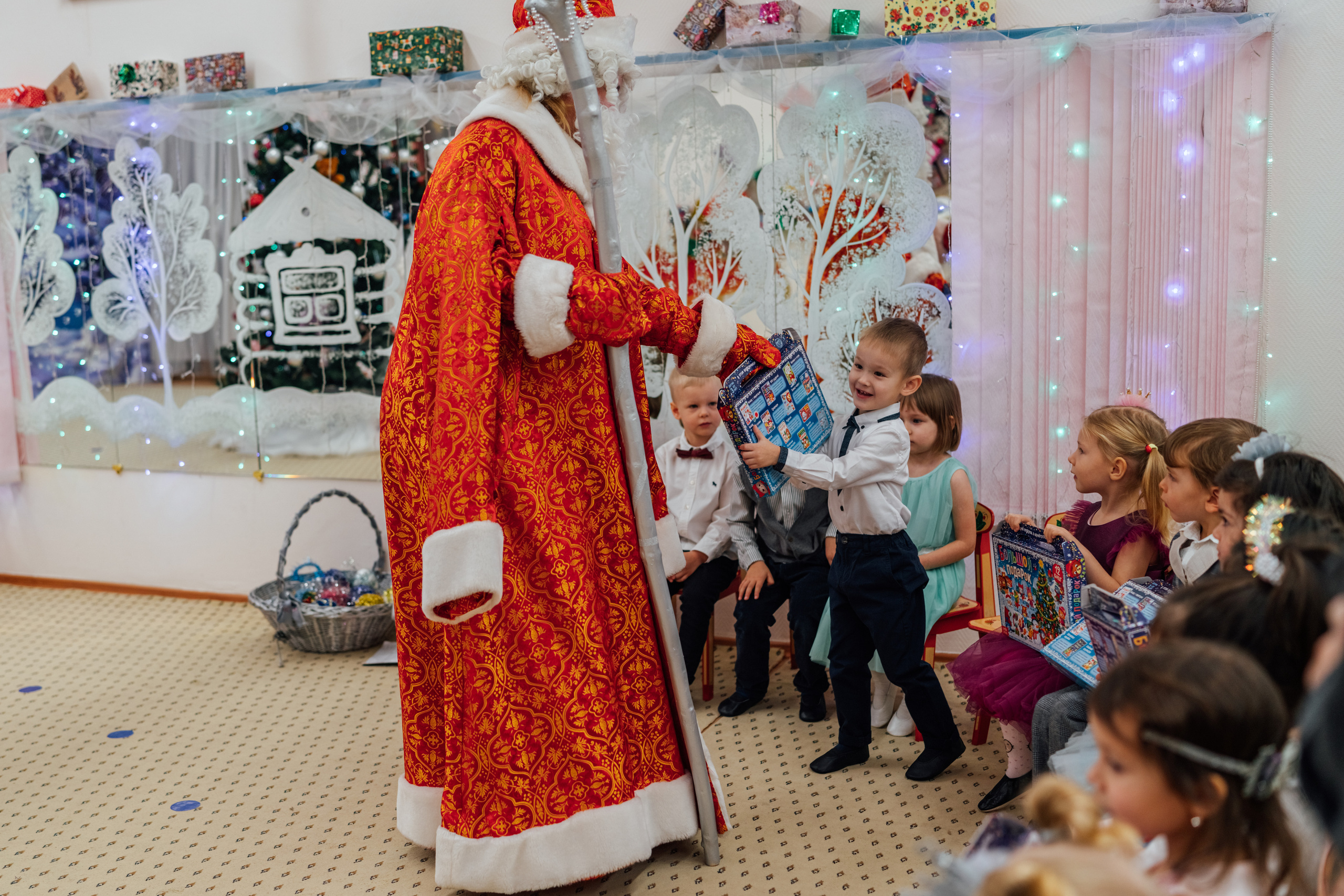 Первые утренники Мими. Профессиональный детский и семейный фотограф в Москве Диля Грошева