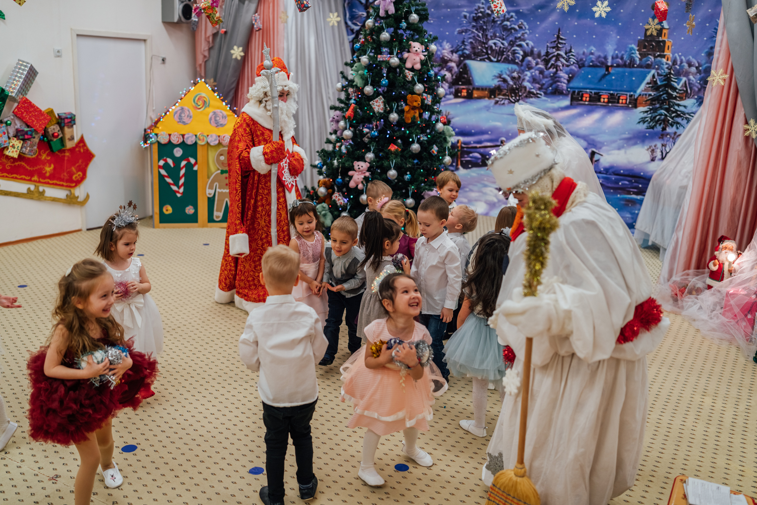 Первые утренники Мими. Профессиональный детский и семейный фотограф в Москве Диля Грошева