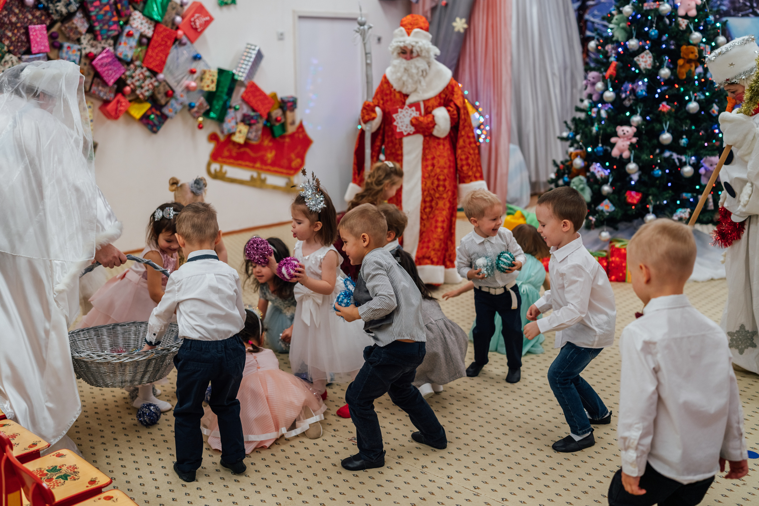Первые утренники Мими. Профессиональный детский и семейный фотограф в Москве Диля Грошева