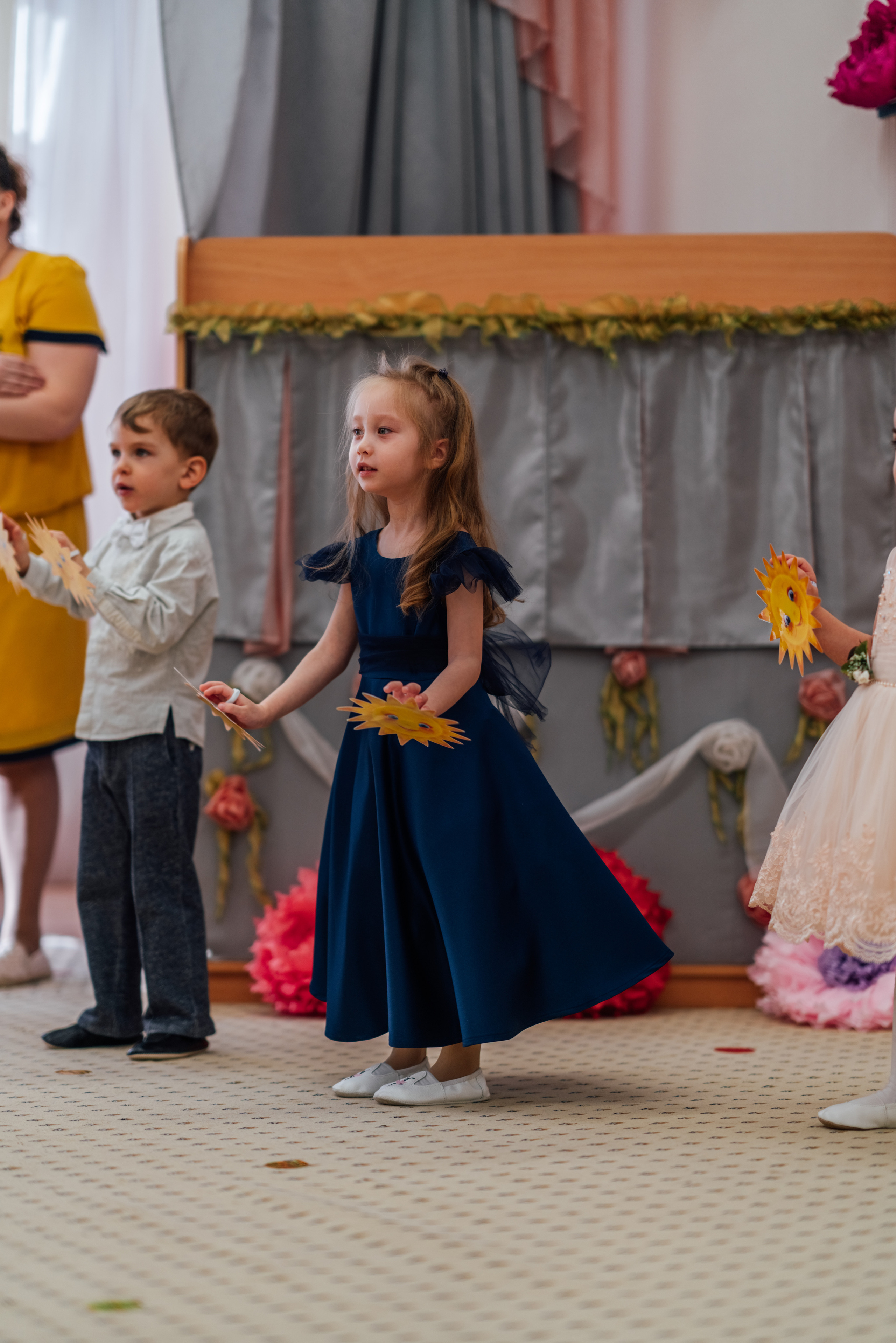 Первые утренники Мими. Профессиональный детский и семейный фотограф в Москве Диля Грошева