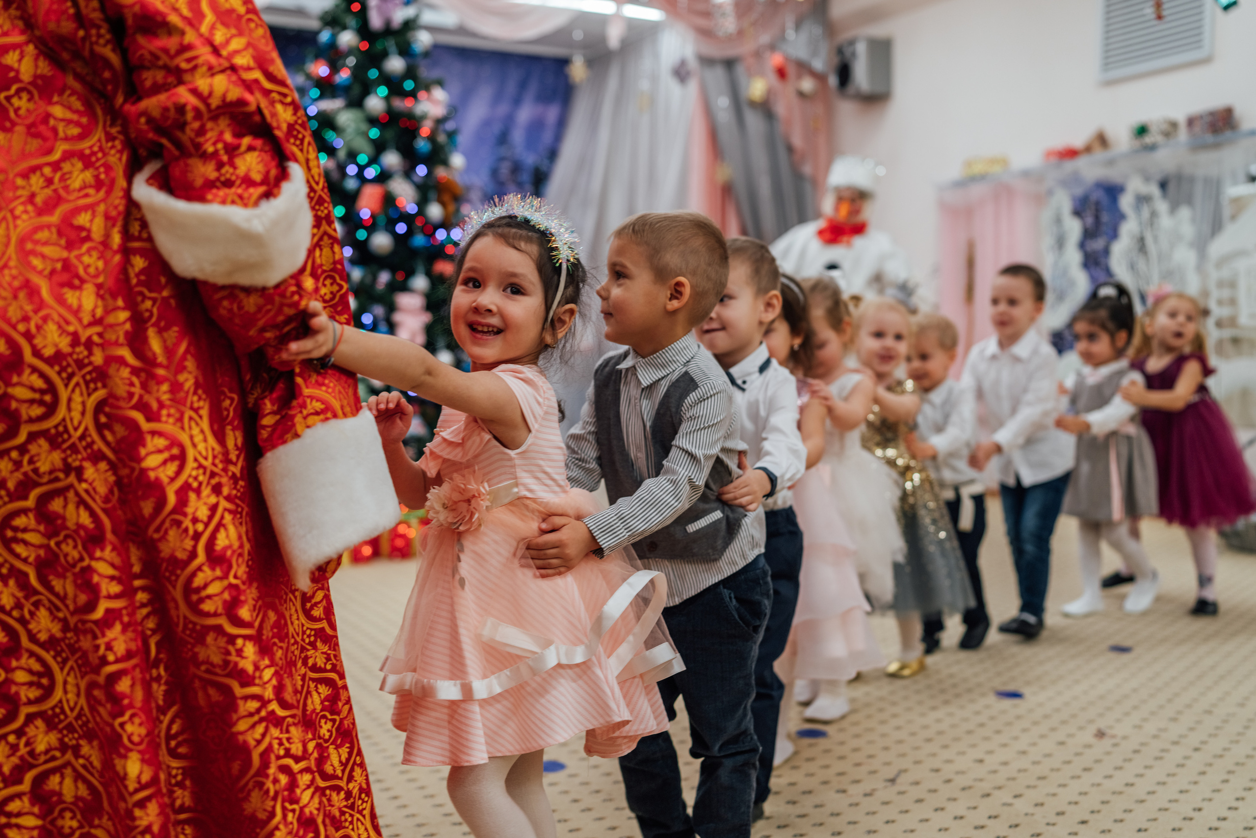 Первые утренники Мими. Профессиональный детский и семейный фотограф в Москве Диля Грошева