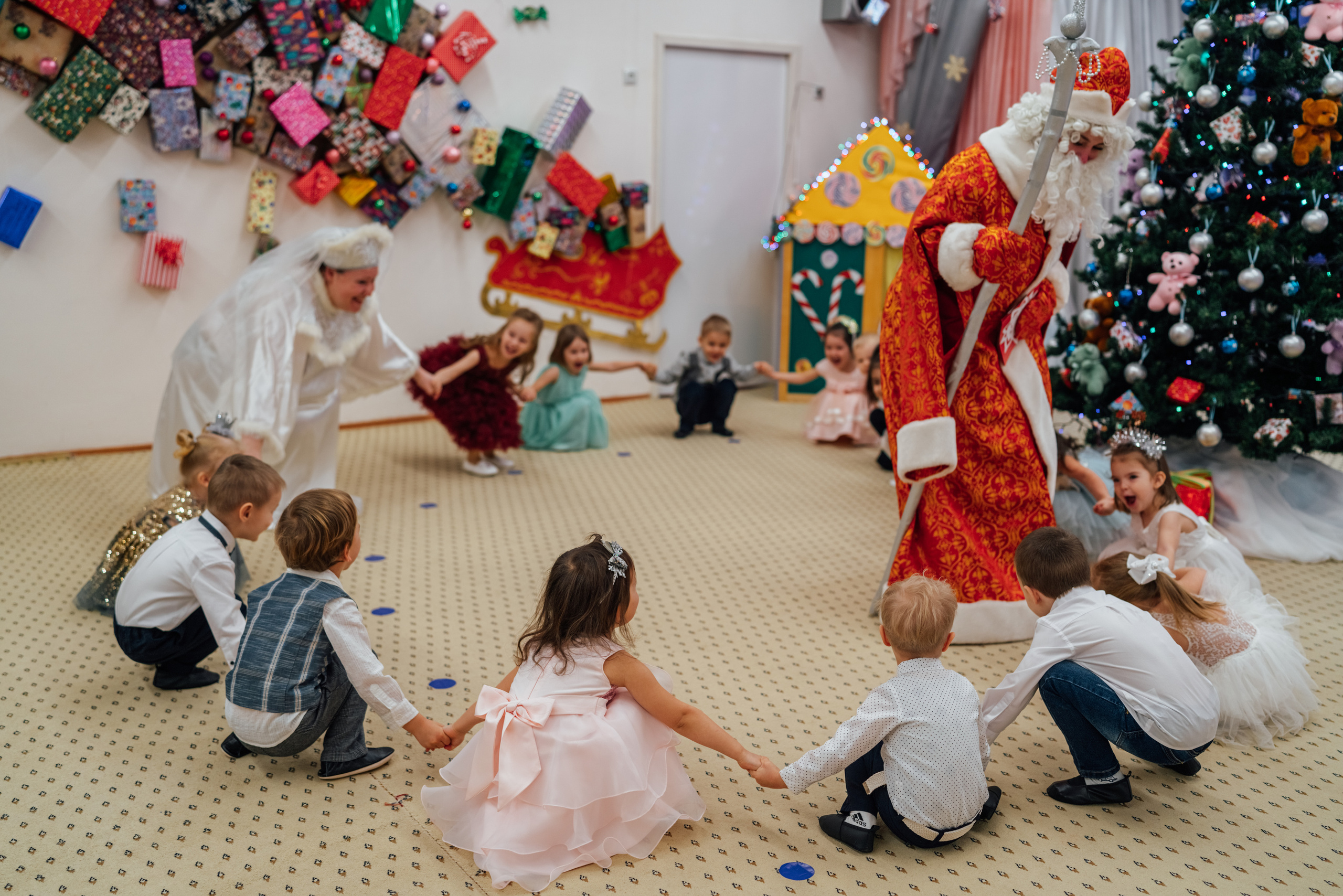 Первые утренники Мими. Профессиональный детский и семейный фотограф в Москве Диля Грошева