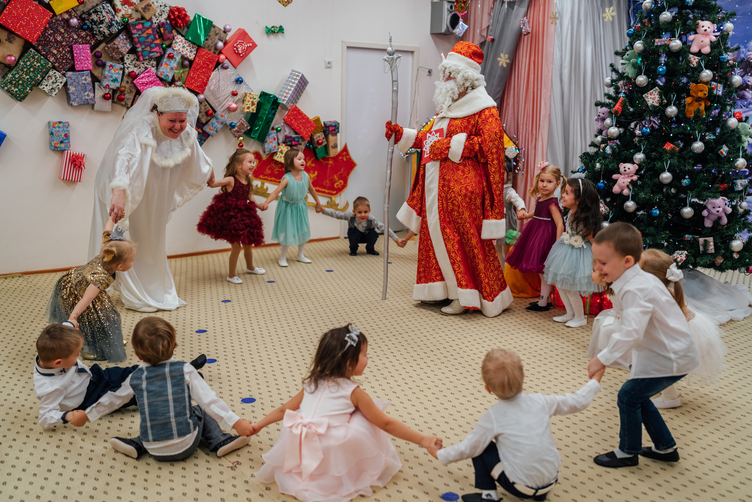 Первые утренники Мими. Профессиональный детский и семейный фотограф в Москве Диля Грошева