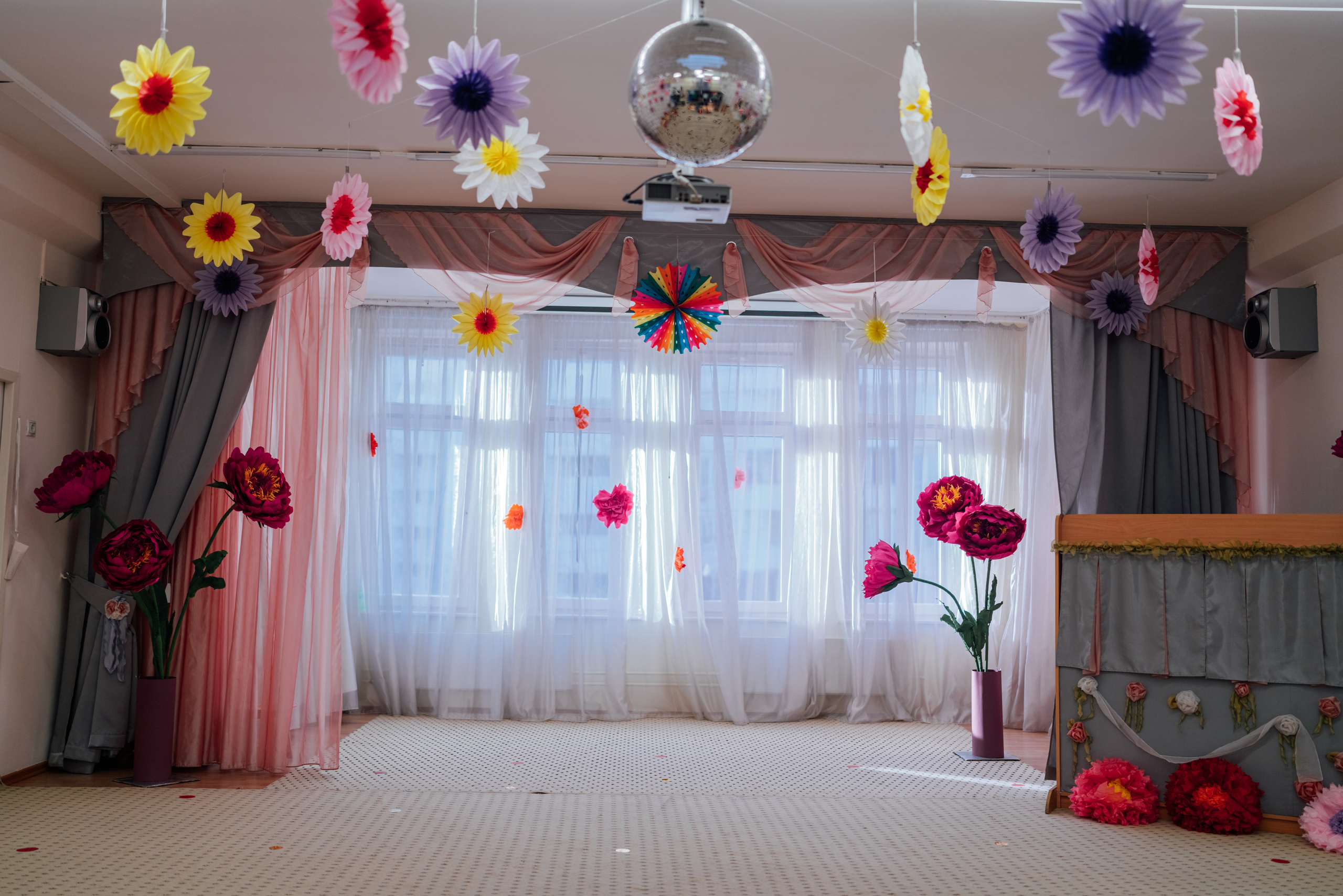 Первые утренники Мими. Профессиональный детский и семейный фотограф в Москве Диля Грошева