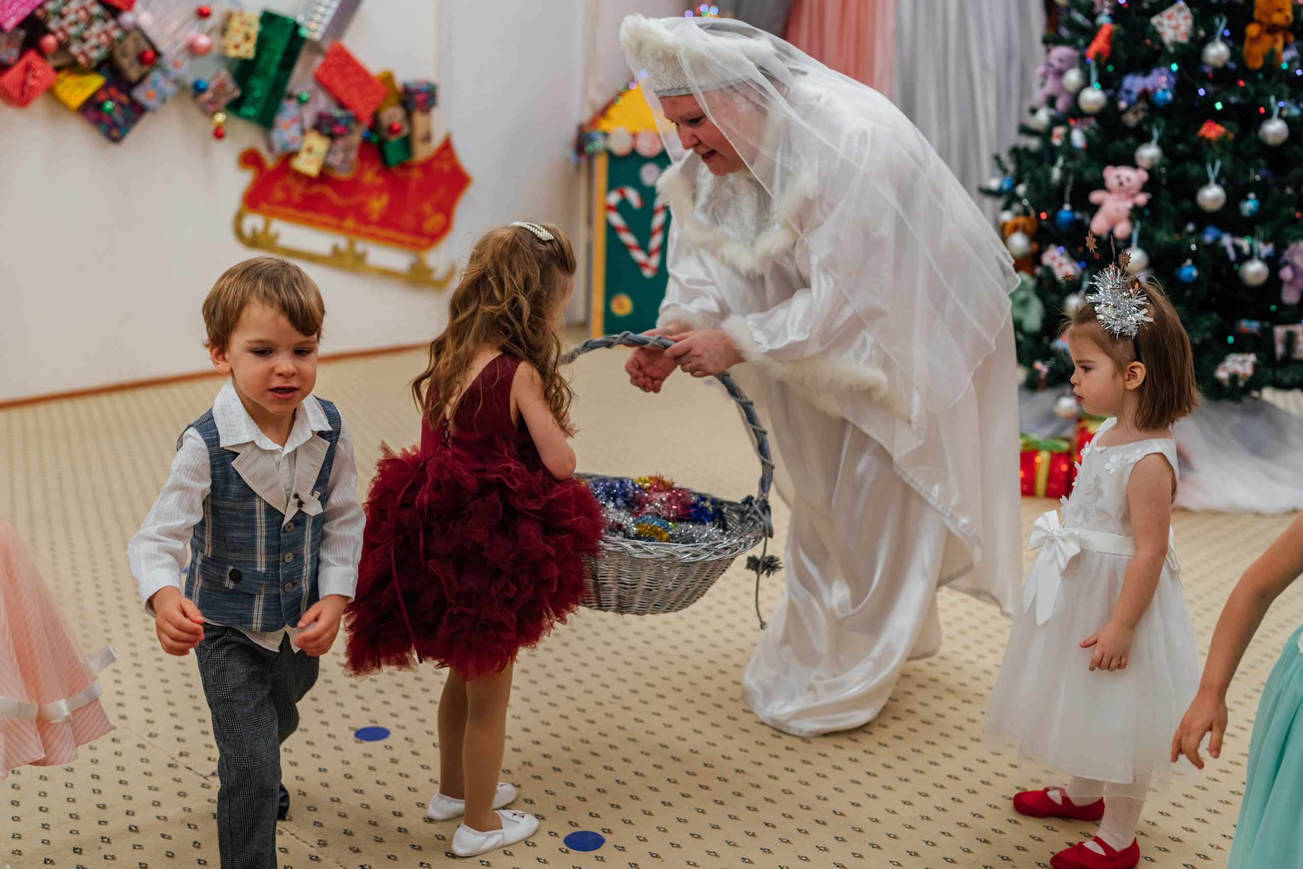 Первые утренники Мими. Профессиональный детский и семейный фотограф в Москве Диля Грошева