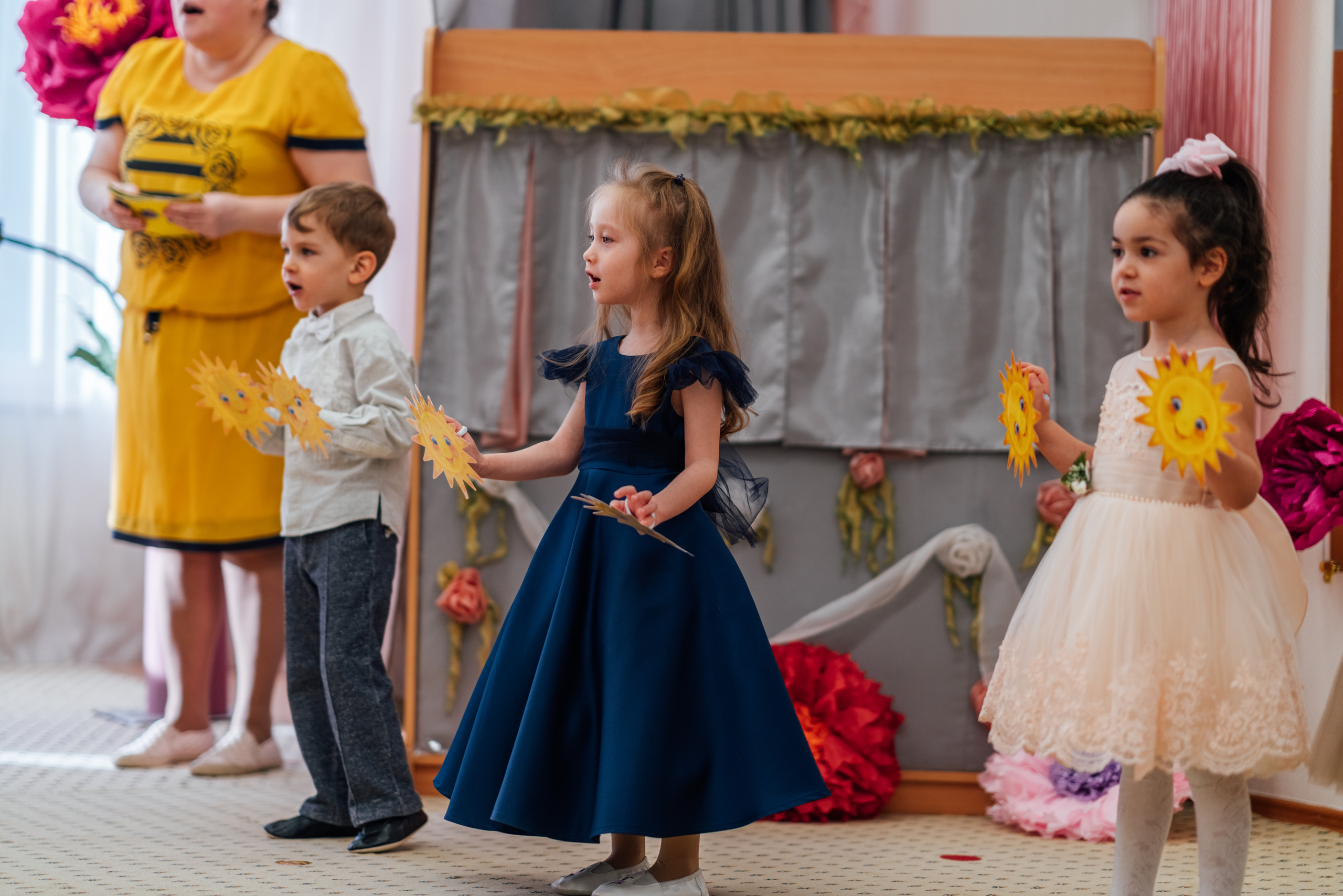 Первые утренники Мими. Профессиональный детский и семейный фотограф в Москве Диля Грошева