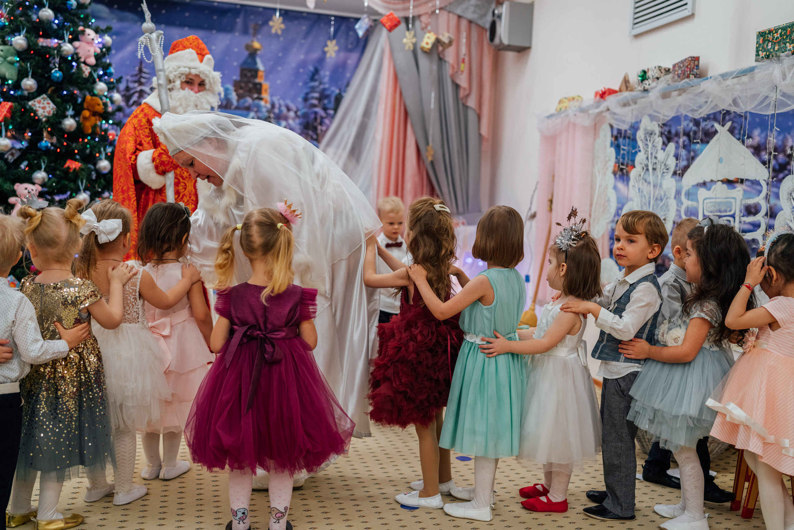 Первые утренники Мими. Профессиональный детский и семейный фотограф в Москве Диля Грошева