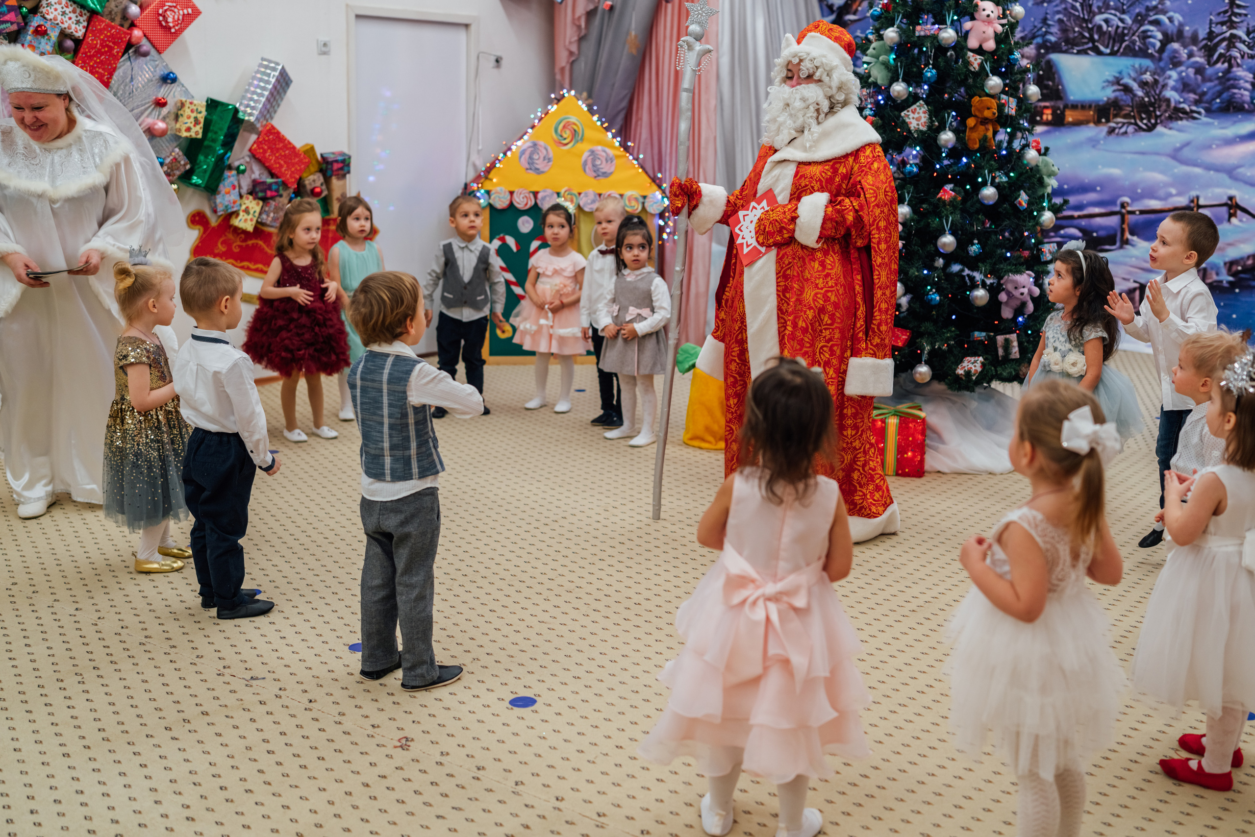 Первые утренники Мими. Профессиональный детский и семейный фотограф в Москве Диля Грошева