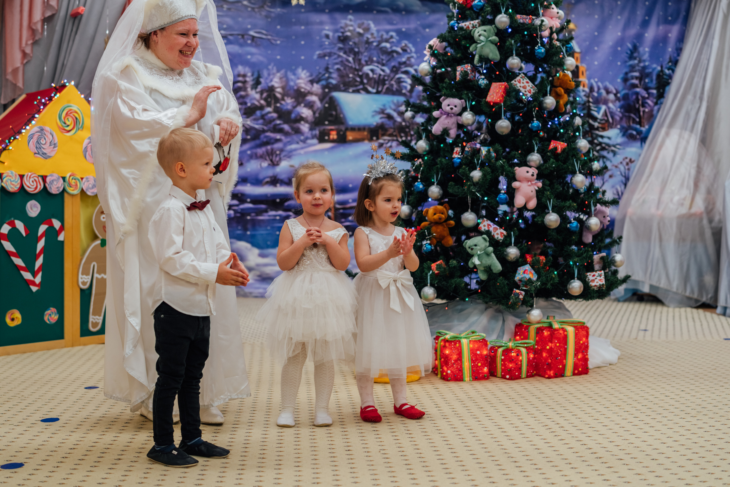 Первые утренники Мими. Профессиональный детский и семейный фотограф в Москве Диля Грошева