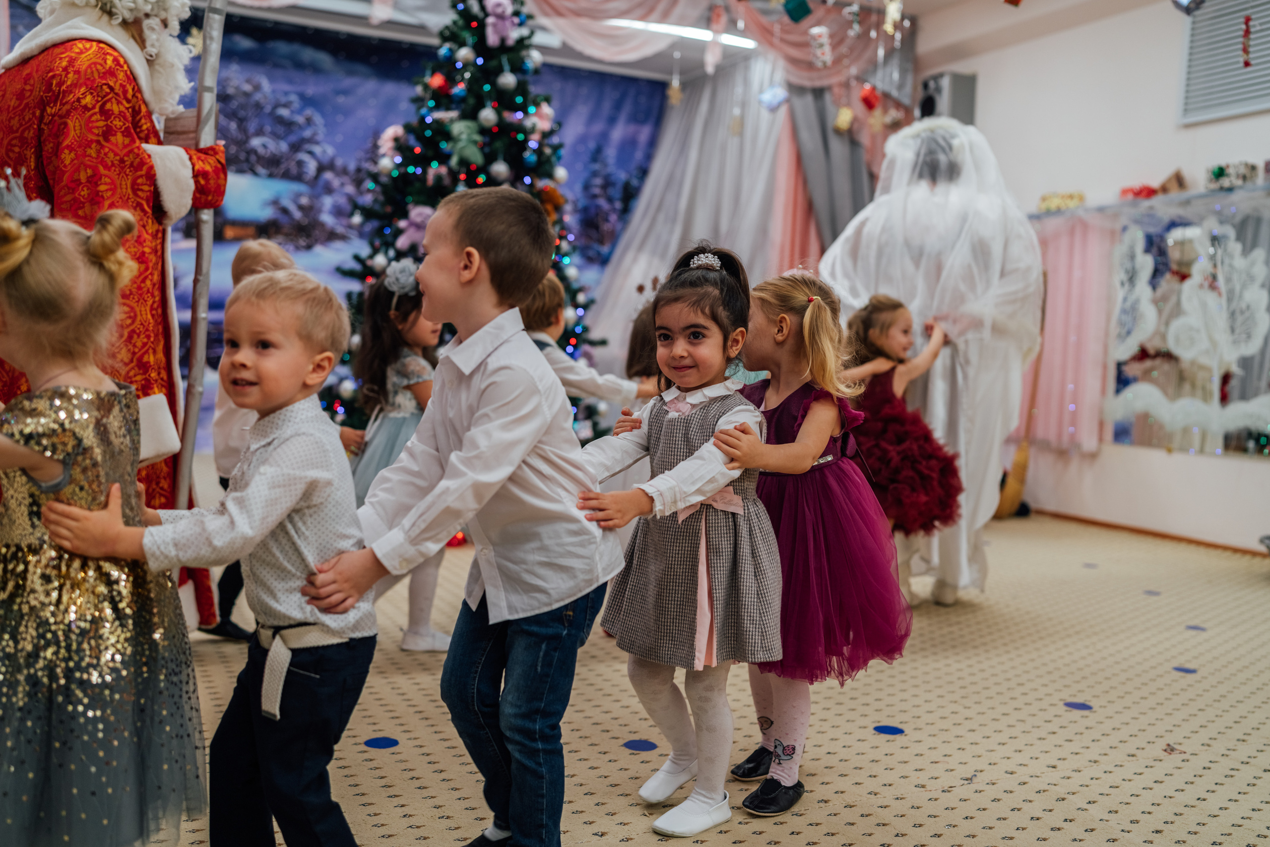 Первые утренники Мими. Профессиональный детский и семейный фотограф в Москве Диля Грошева