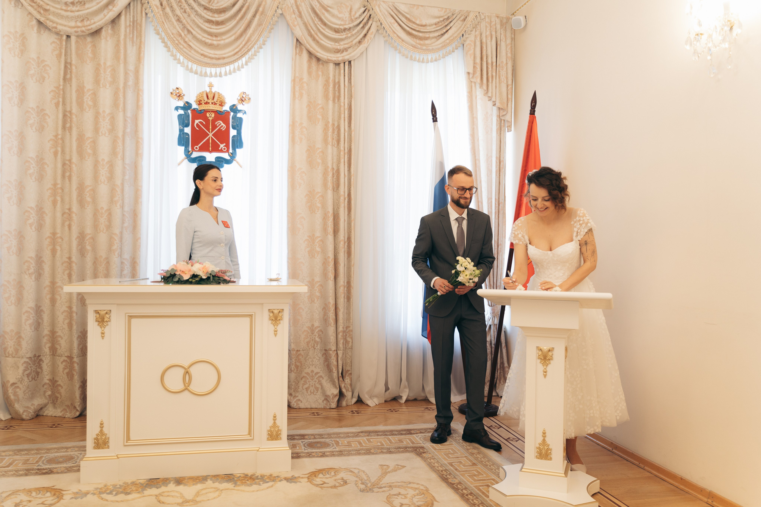 Любовь в ЗАГСе Центрального района СПб. Professional photoartist in St. Petersburg (wedding, reportage, portrait, model book, love story) Alexander Shvedov