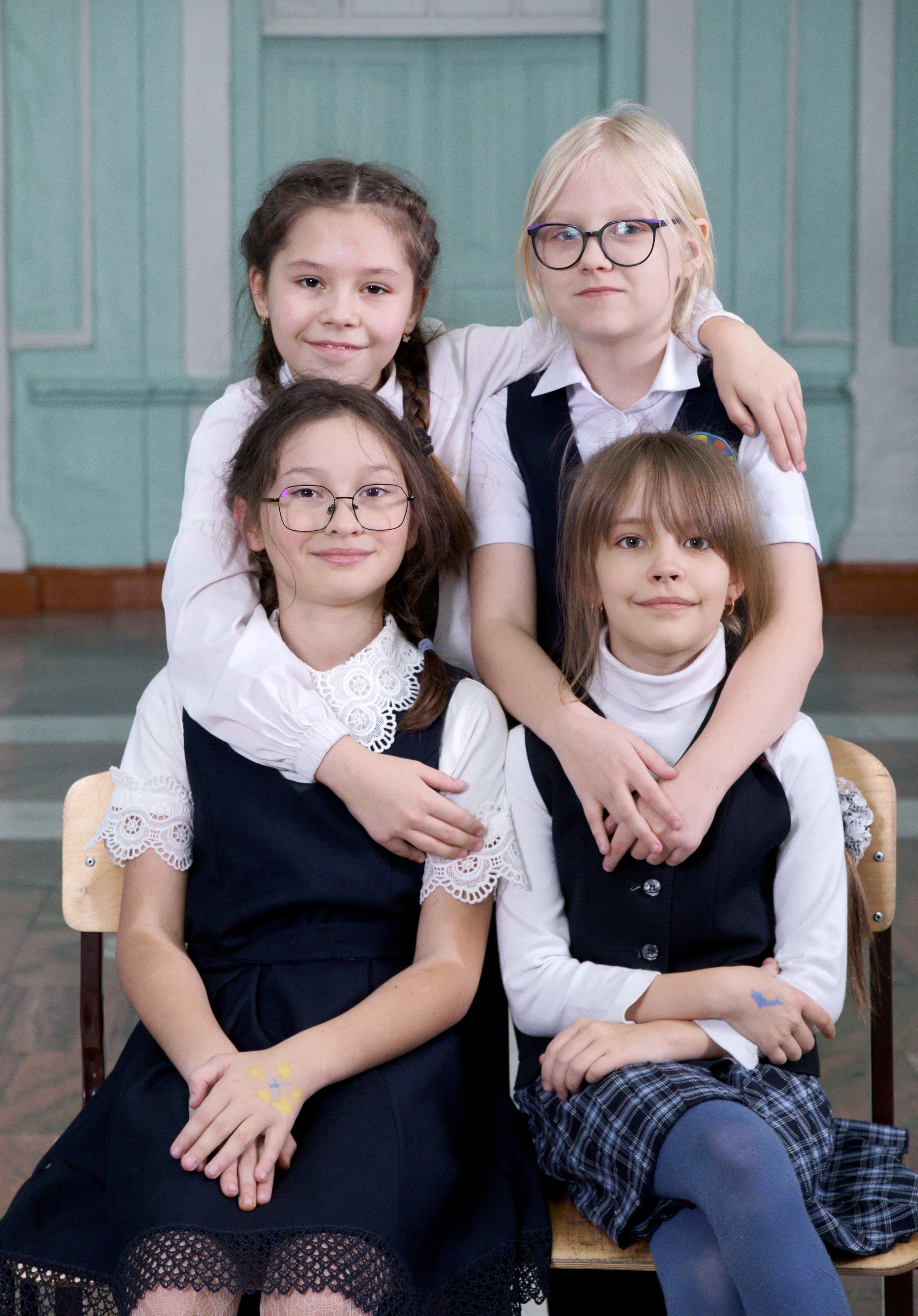 Выпускные альбомы для 4 класса в Иркутске — Цены