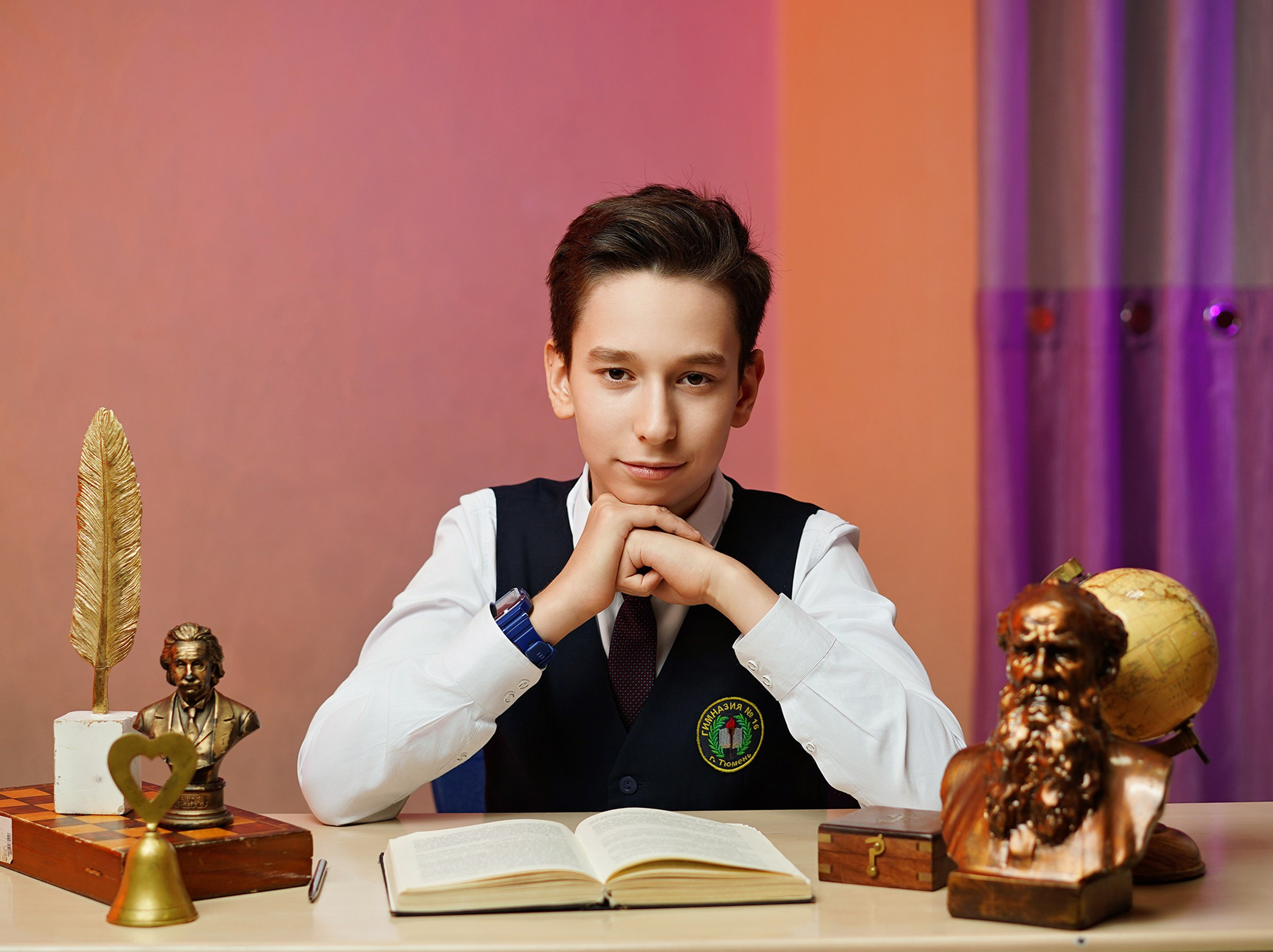 Виньетка + портреты. GOTRA — выпускные альбомы в Тюмени