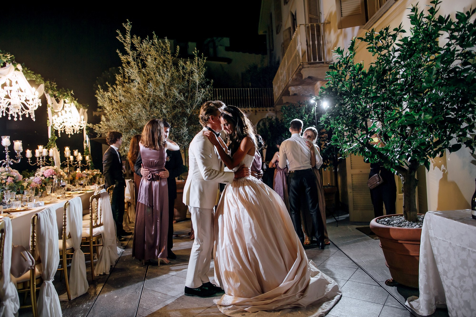 Italian Esthetic. Любовь Чуляева — свадебный фотограф в Москве и Европе