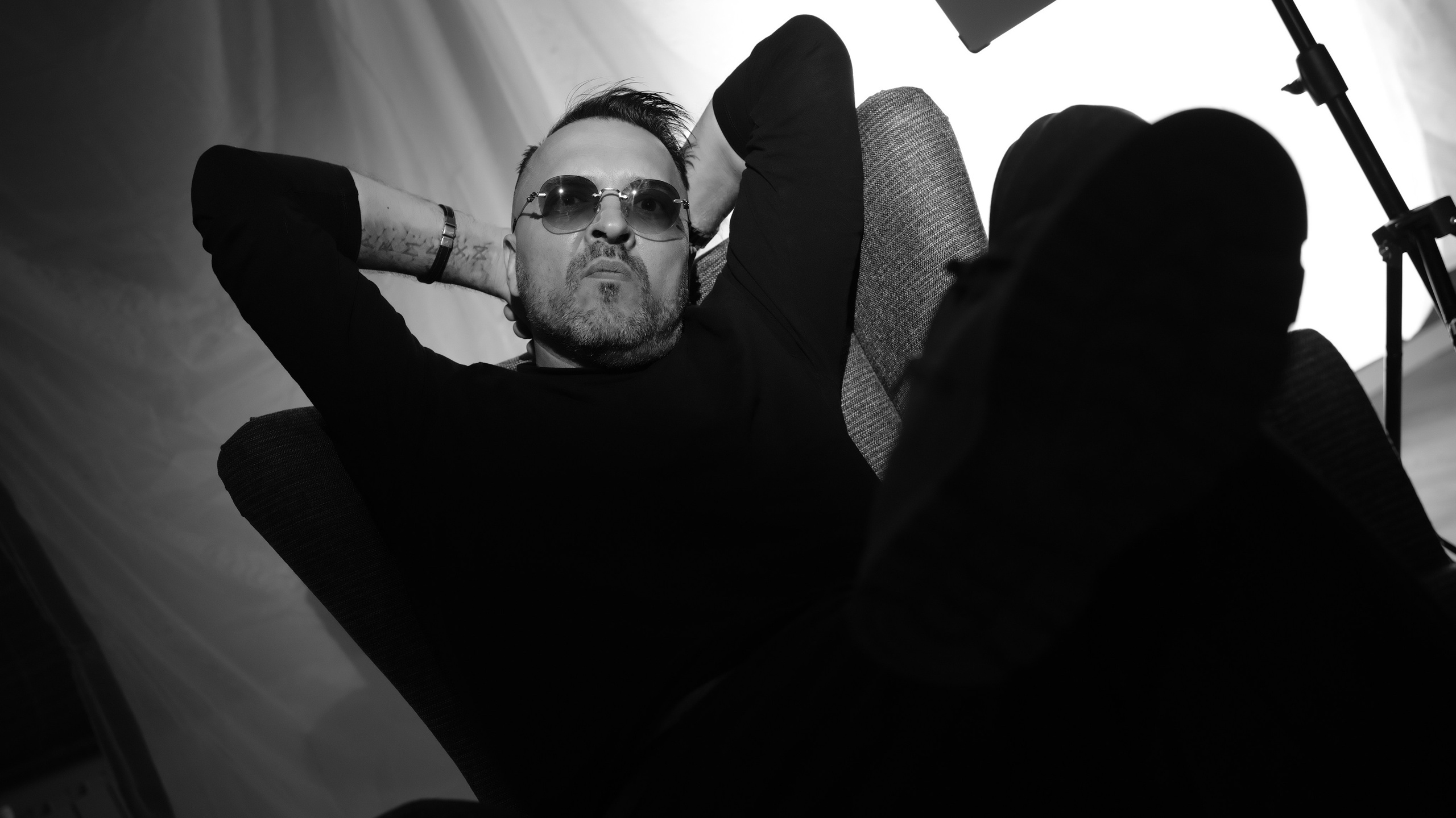 Обо мне. Выставки, публикации, галереи, конкурсы. Фотограф Роман Адлер