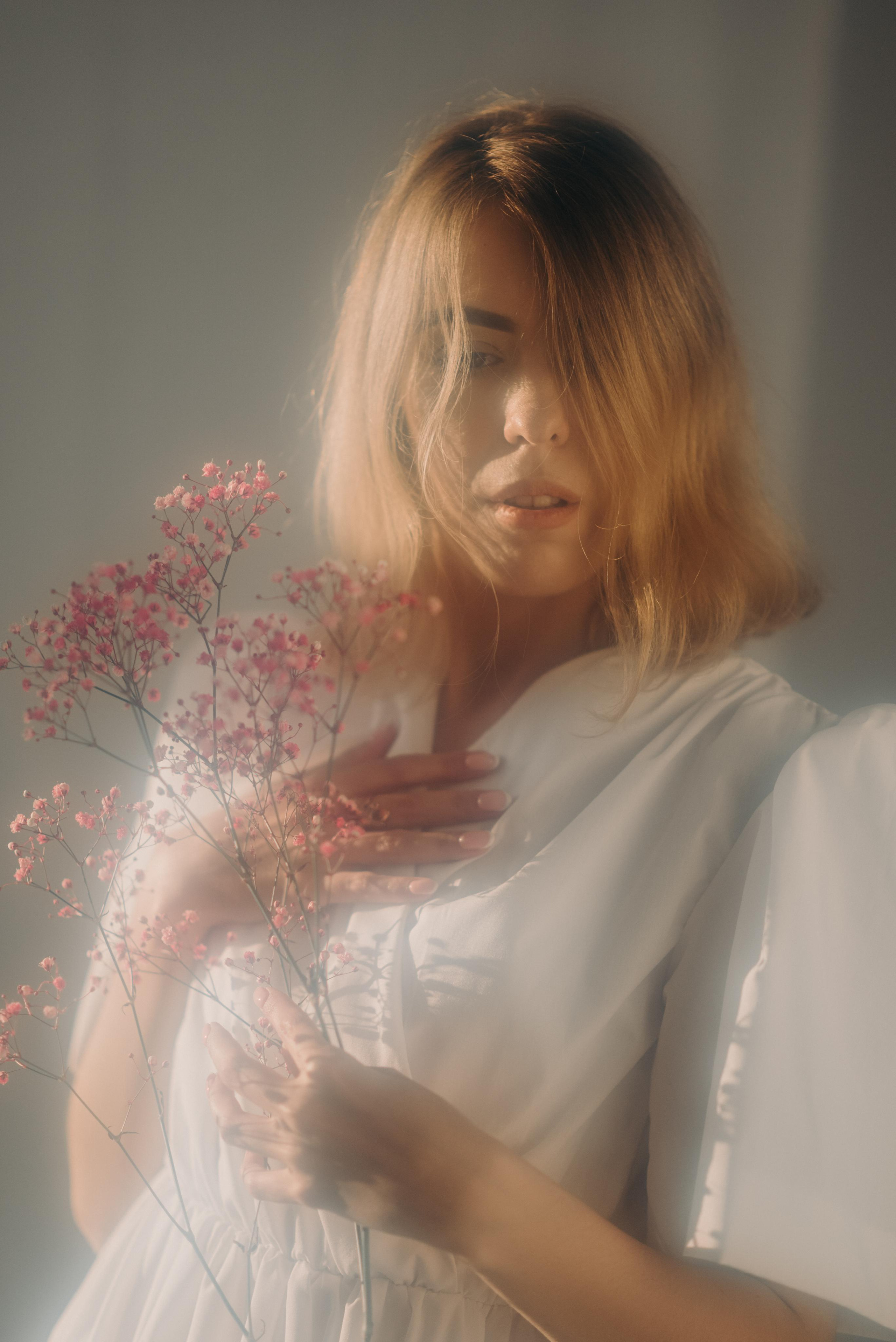 Нежный студийный портрет. Z H U R A V L E V