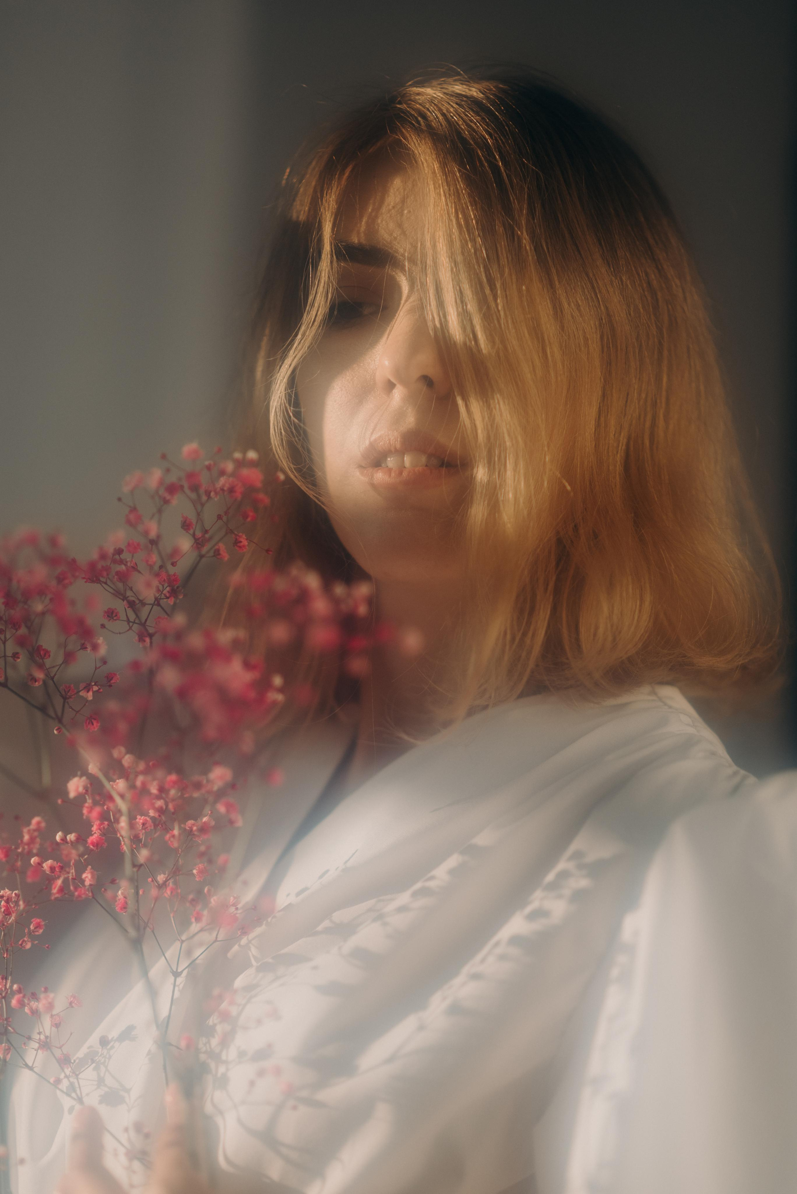 Нежный студийный портрет. Z H U R A V L E V