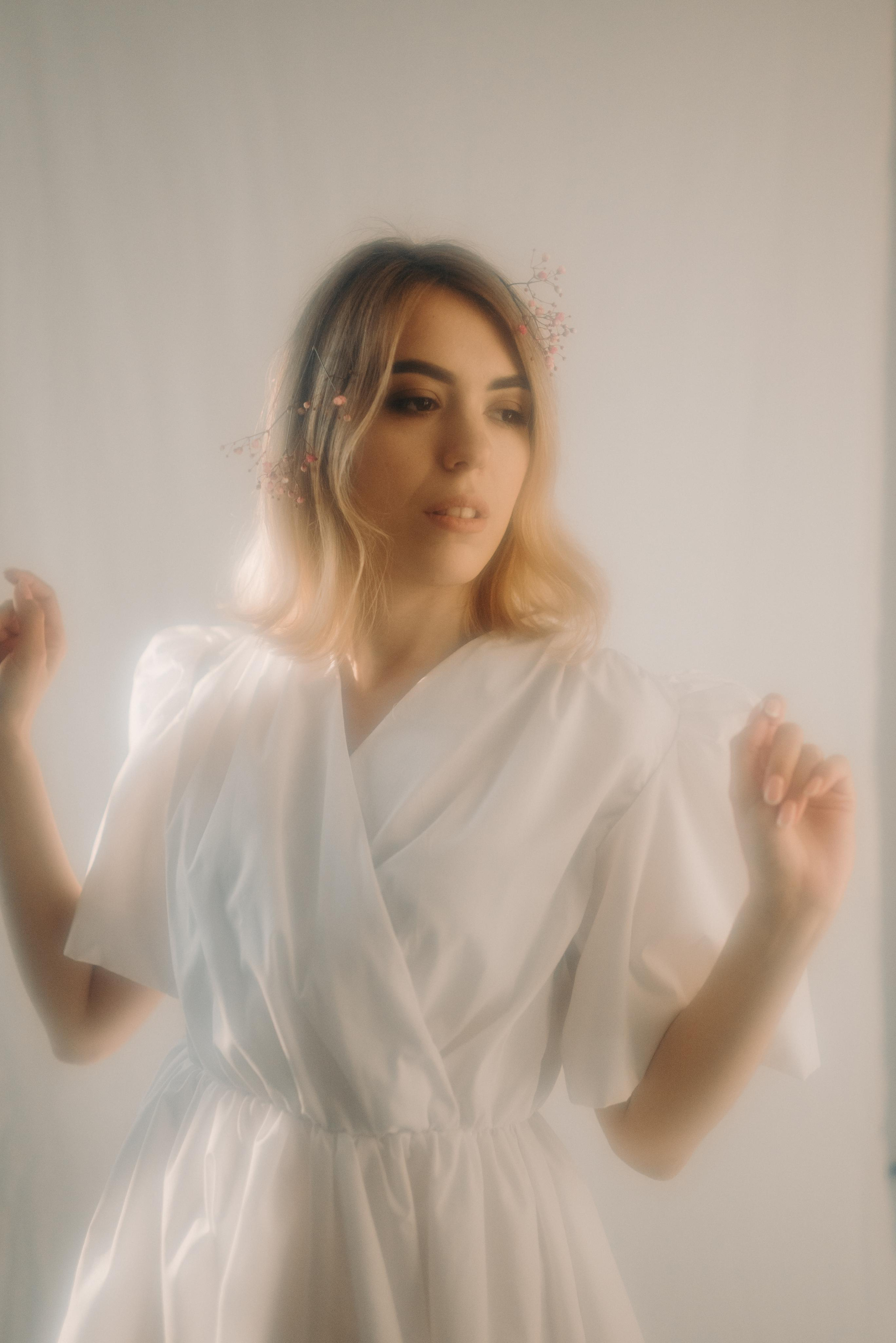 Нежный студийный портрет. Z H U R A V L E V