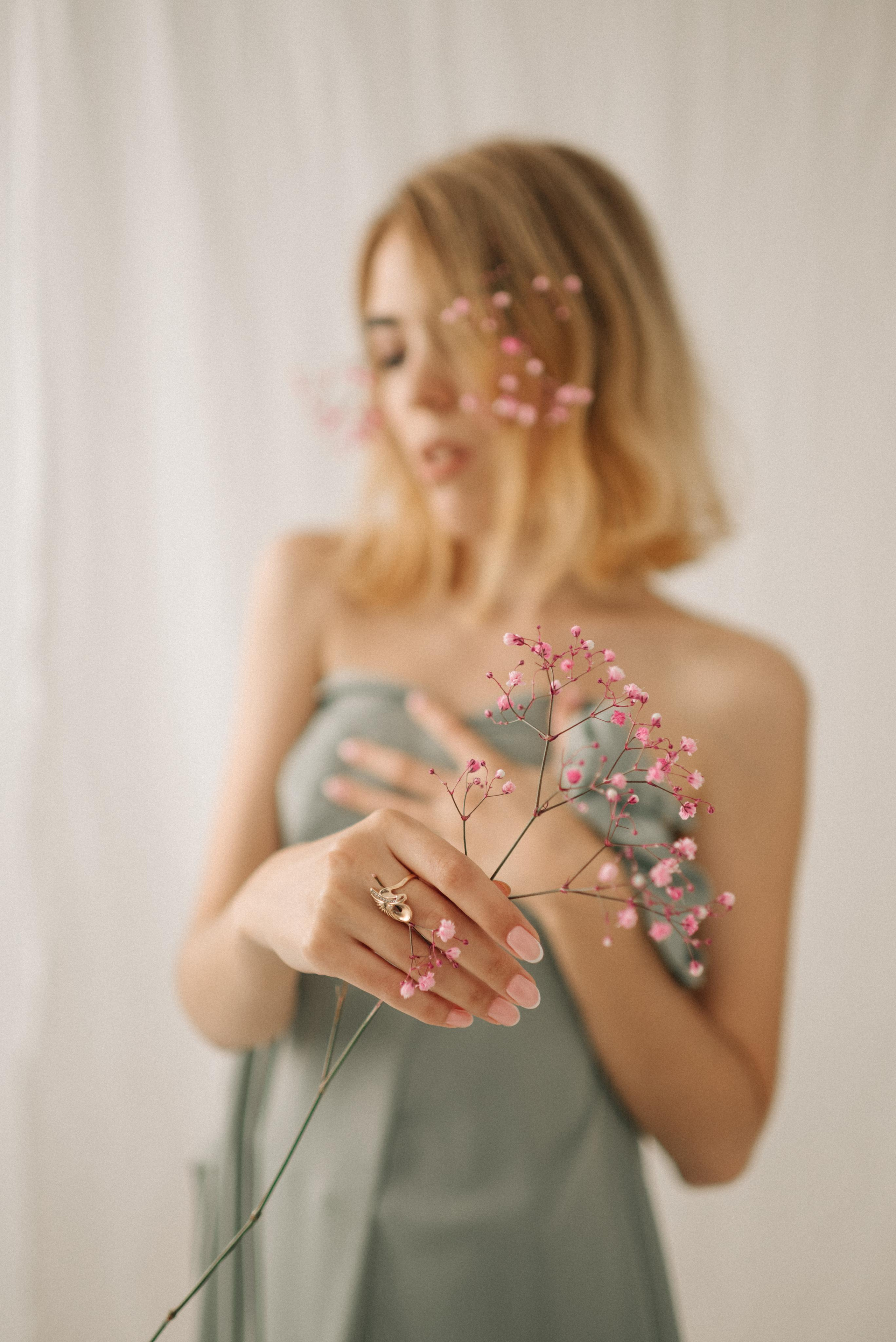 Нежный студийный портрет. Z H U R A V L E V