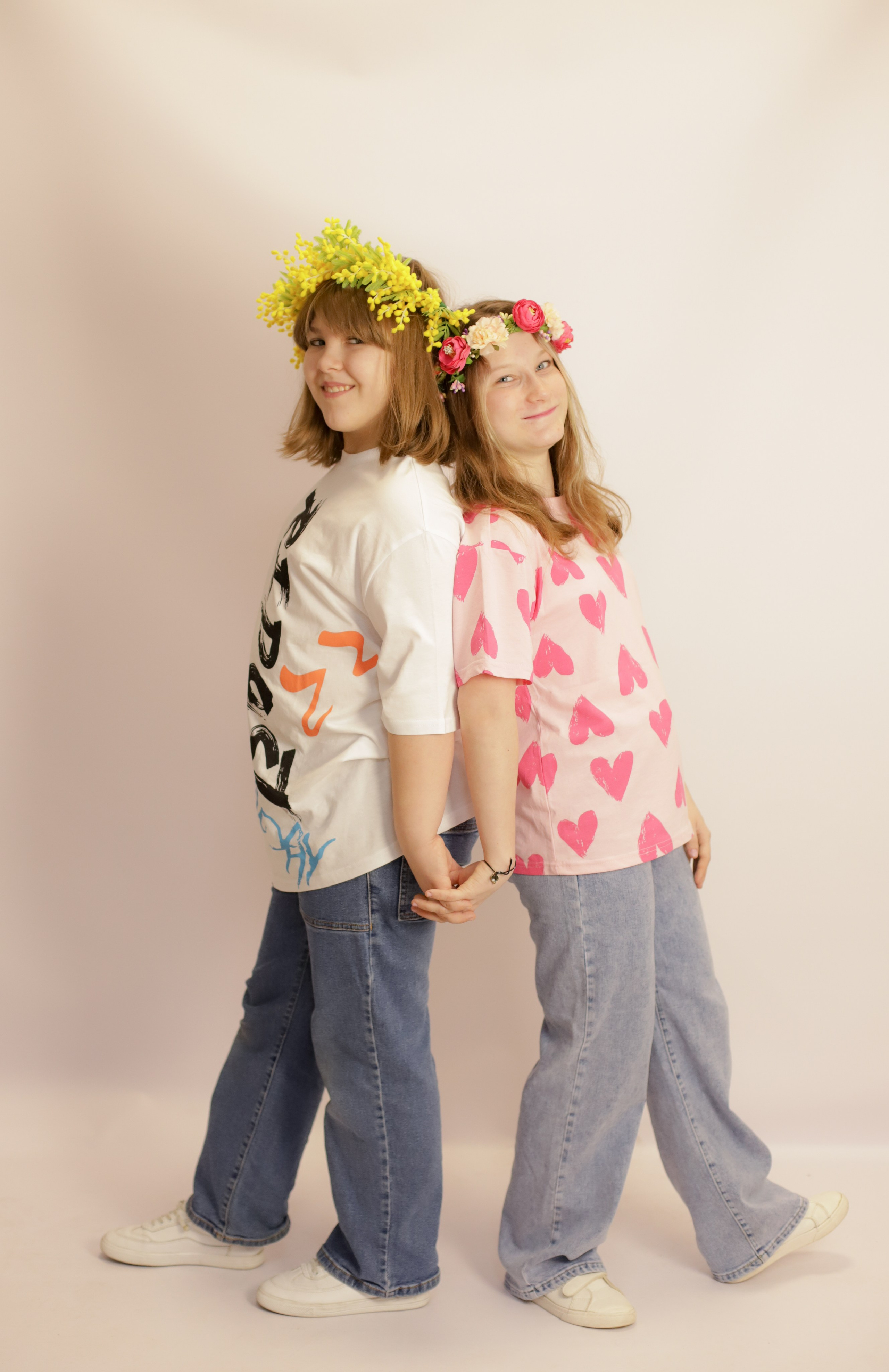 Подружки с цветами. Весна. Диана Николаева — фотограф город Балашиха