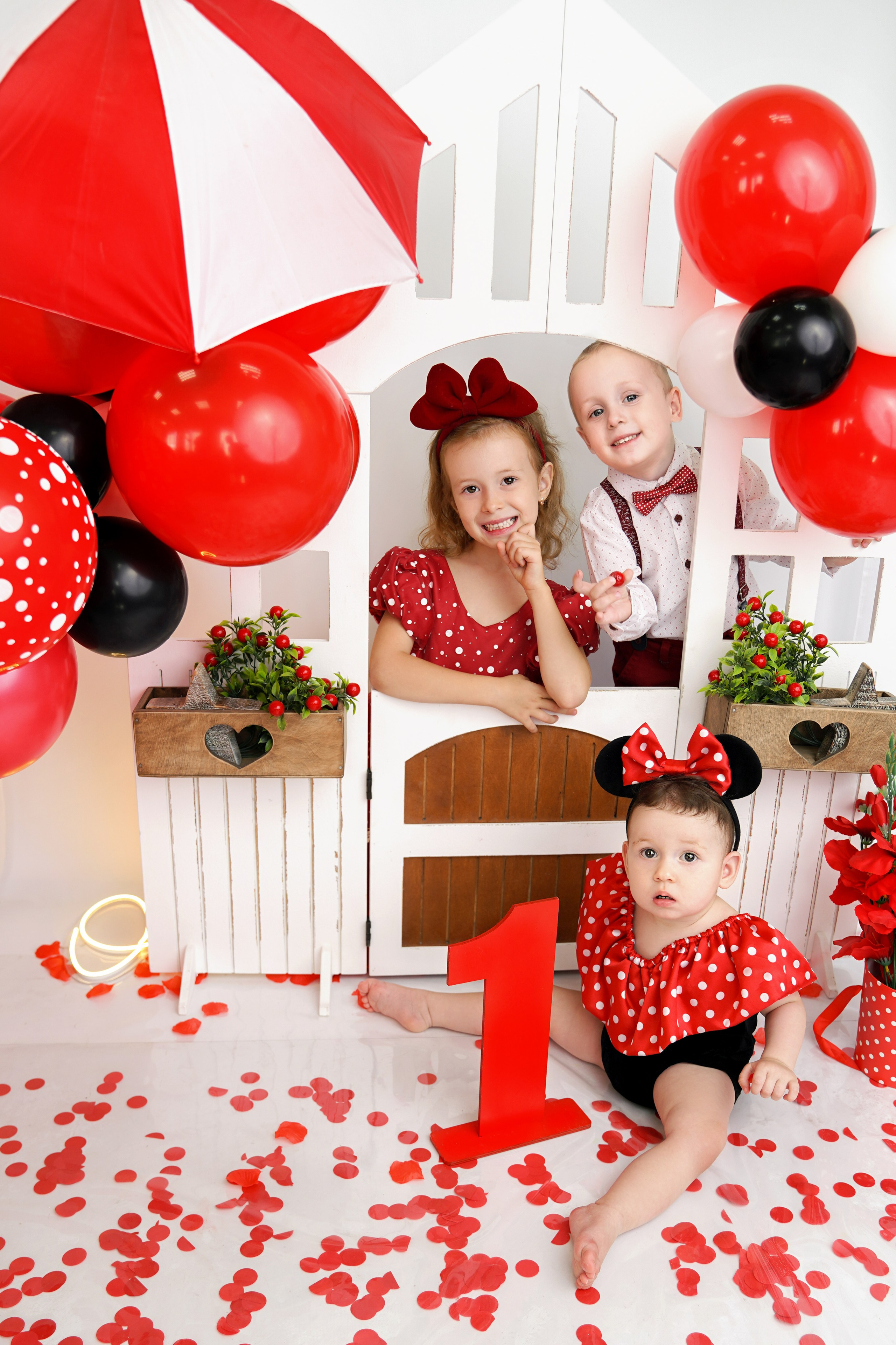 Фотосессия ГОДОВАСИЕ. Фотограф новорожденных, детей до года и беременных в Симферополе