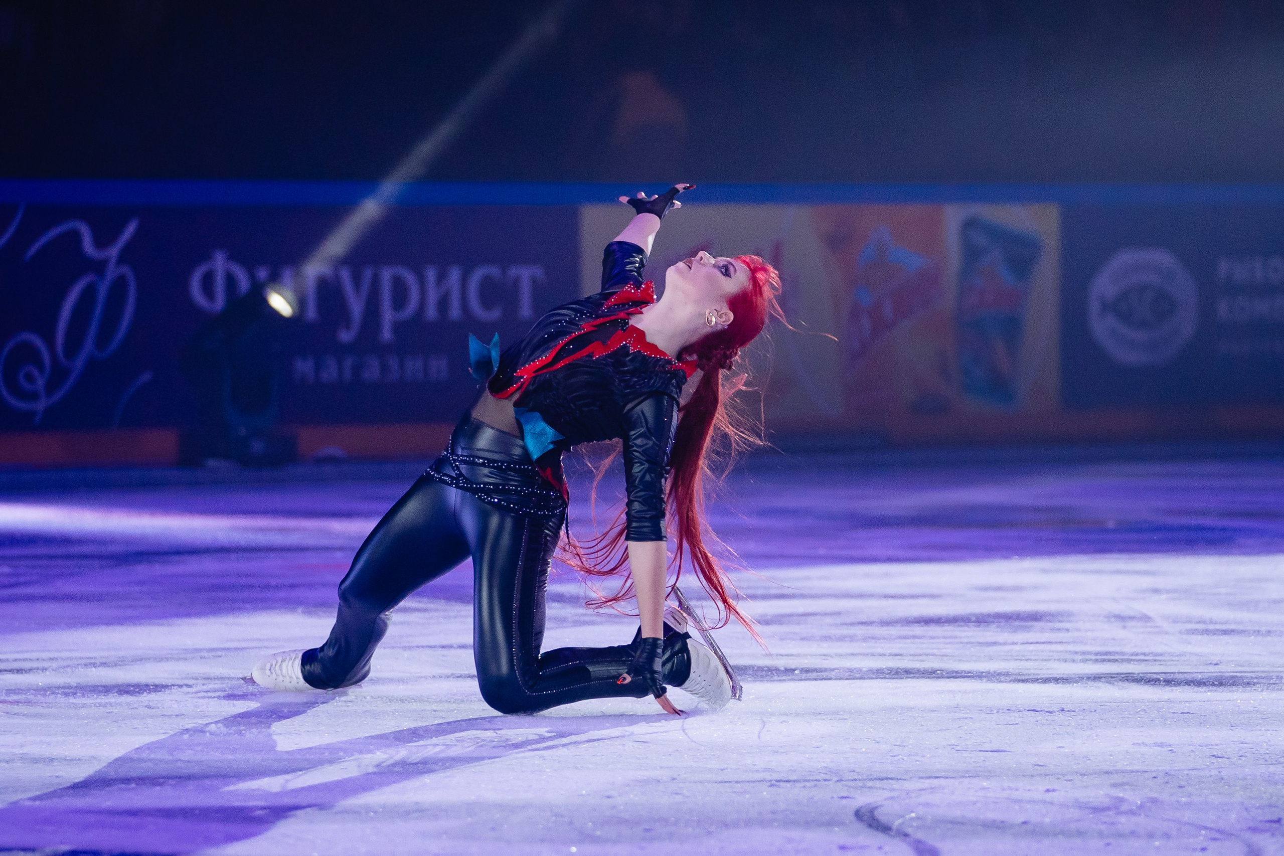 Шоу «Чемпионы на льду» в Новосибирске. Воробьева Ксения — Спортивный и танцевальный фотограф Новосибирск
