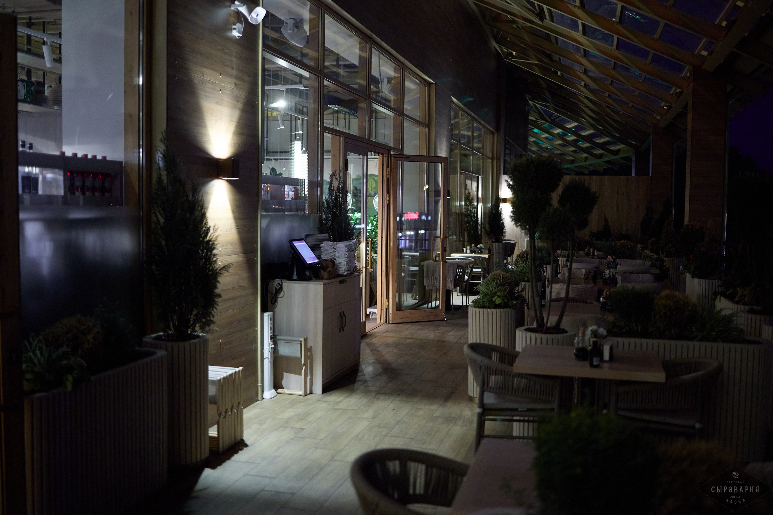 День рождения Алены в Сыроварне. Фотографъ Сергѣевъ. Поймать мгновеніе