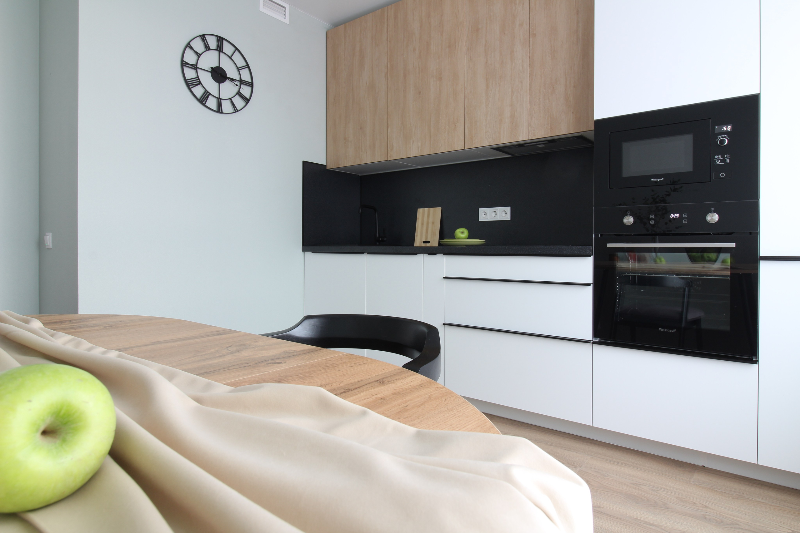 Г. Екатеринбург, пер. Полимерный. Хоумстейджинг и дизайн. Екатеринбург