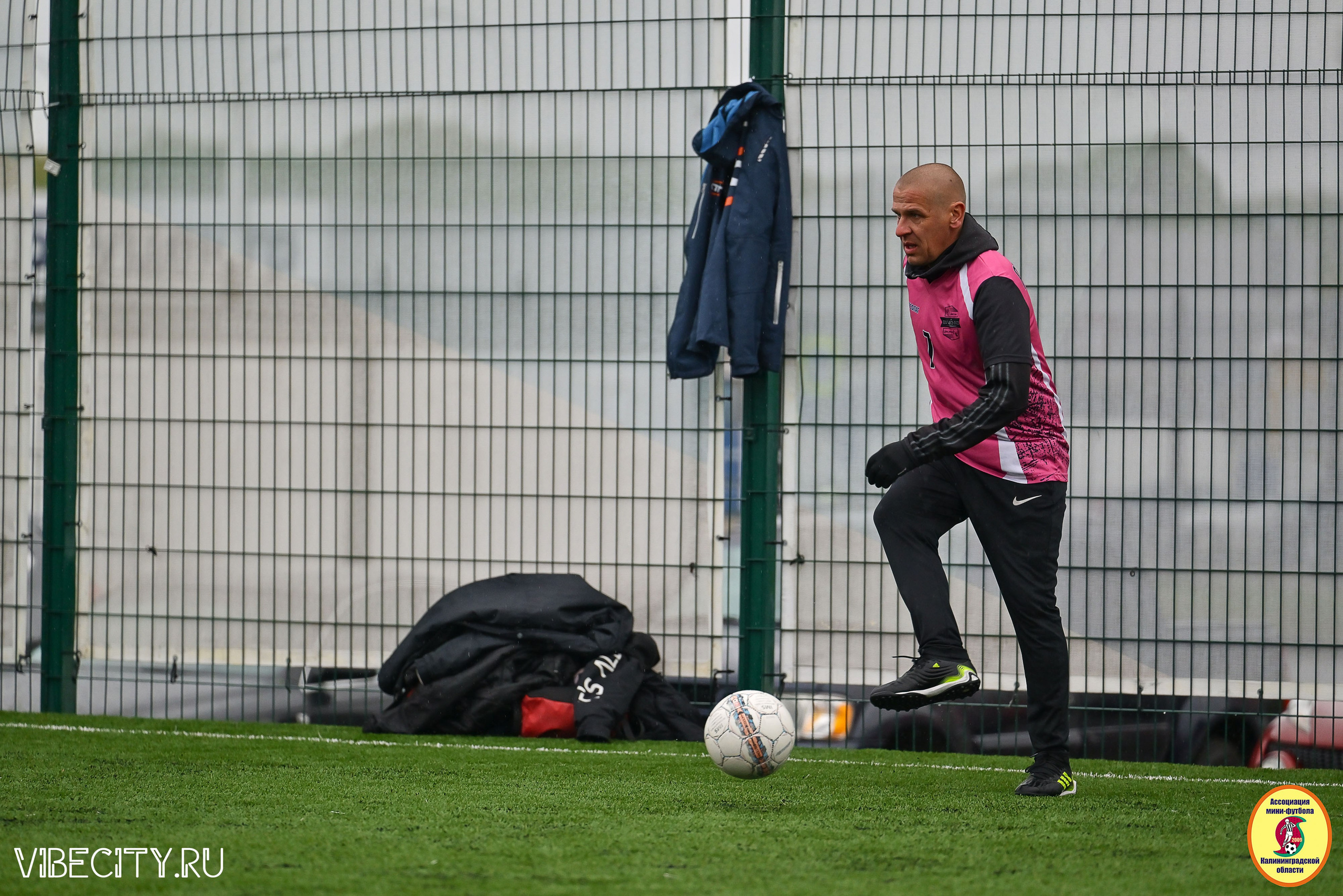ИГРЫ МИНИ-ФУТБОЛЬНОЙ ЛИГИ. VIBECITY.RU Вайб Сити Ру Фоторепортажи Фотоотчеты Калининград
