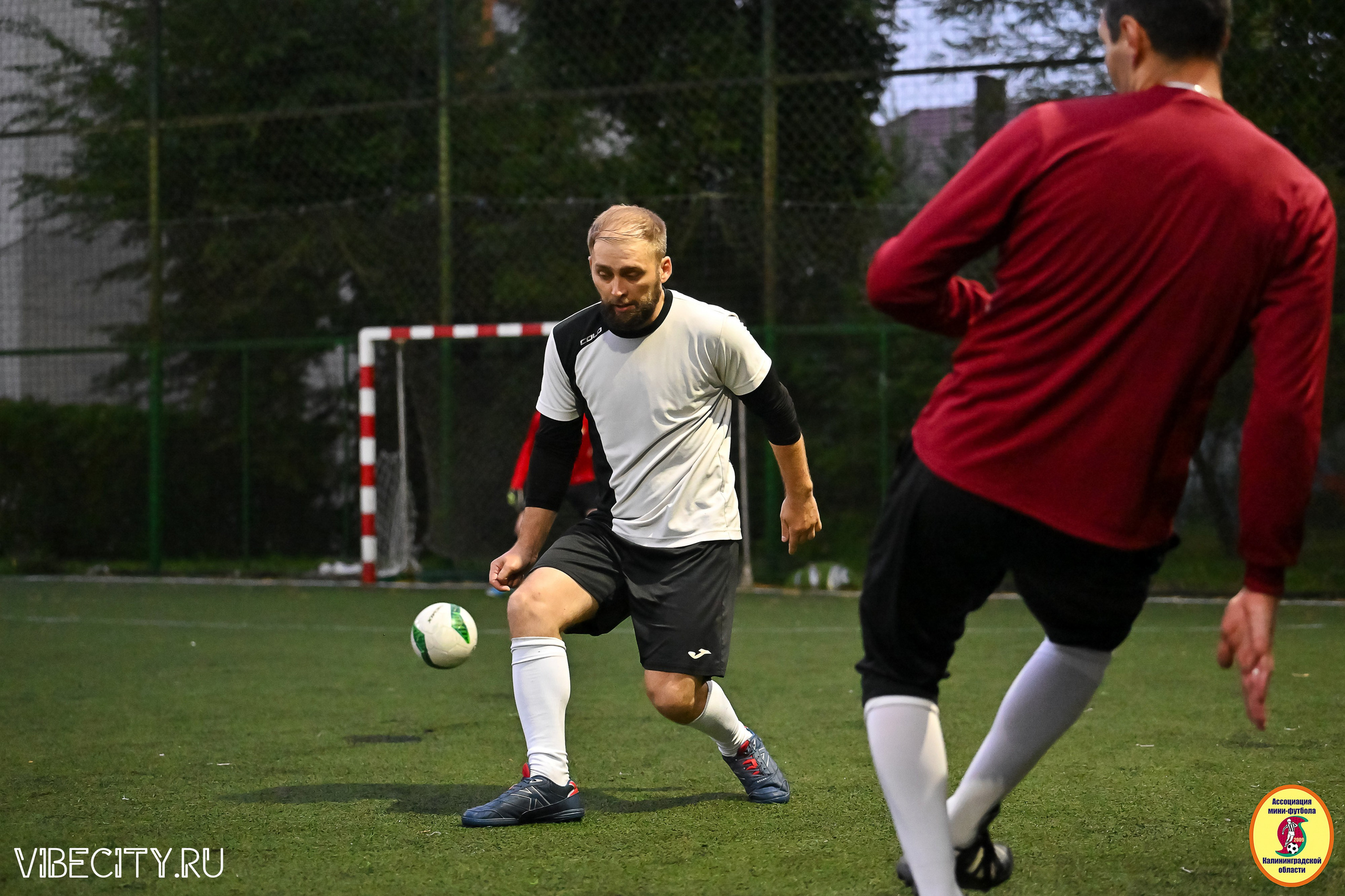 ИГРЫ МИНИ-ФУТБОЛЬНОЙ И КОРПОРАТИВНОЙ ЛИГИ. VIBECITY.RU Вайб Сити Ру Фоторепортажи Фотоотчеты Калининград