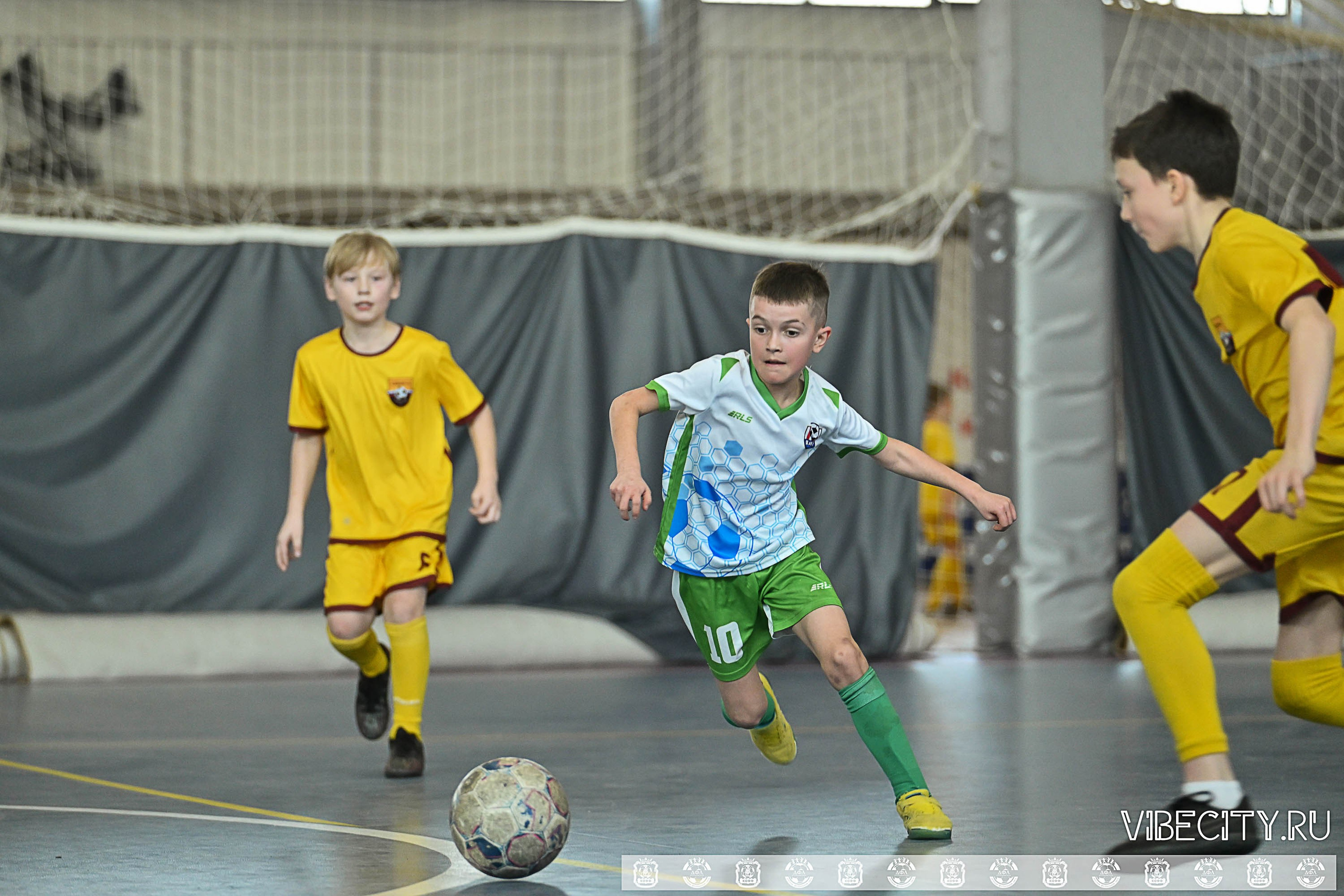 БАЛТИЙСКАЯ ЛИГА ПО ФУТЗАЛУ U10. VIBECITY.RU Вайб Сити Ру Фоторепортажи Фотоотчеты Калининград