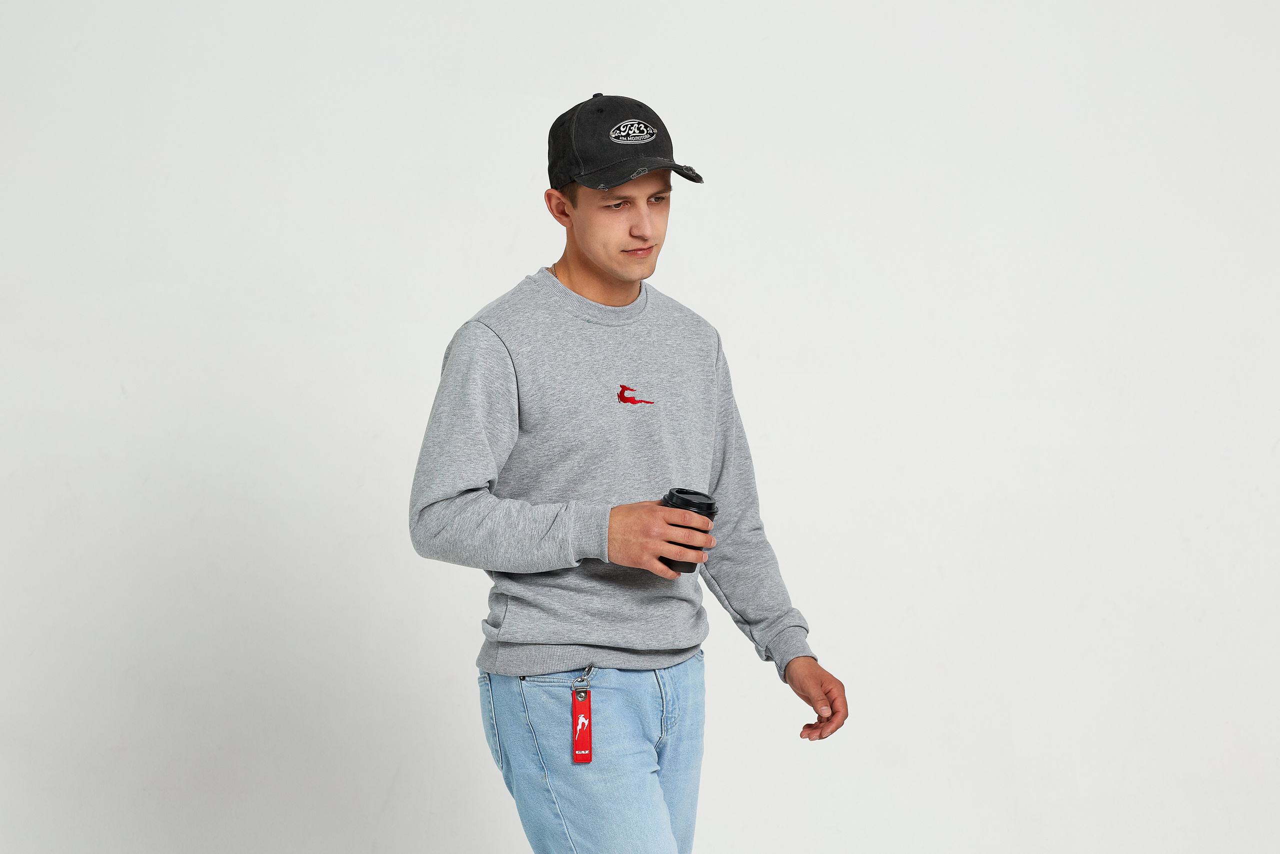 Съёмка официальных товаров для бренда. Антон Артюшин, портретный фотограф. Москва